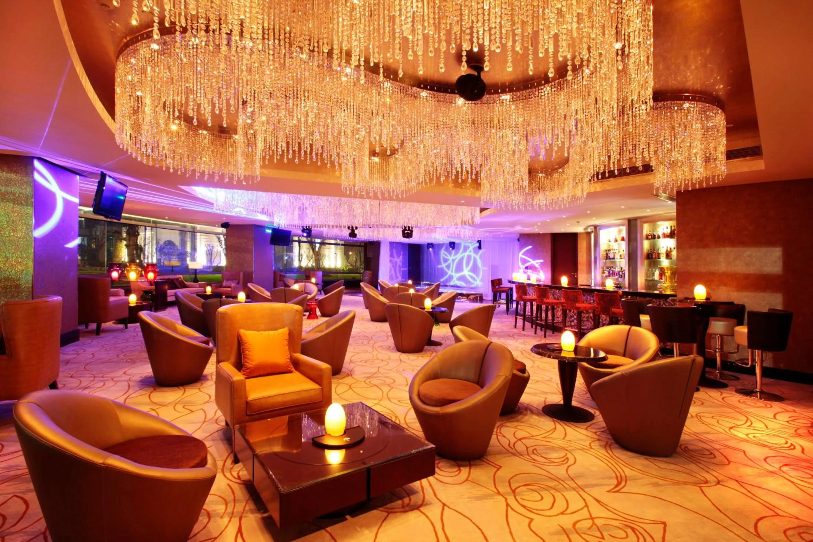 Lounge or bar in Fairmont Yangcheng Lake