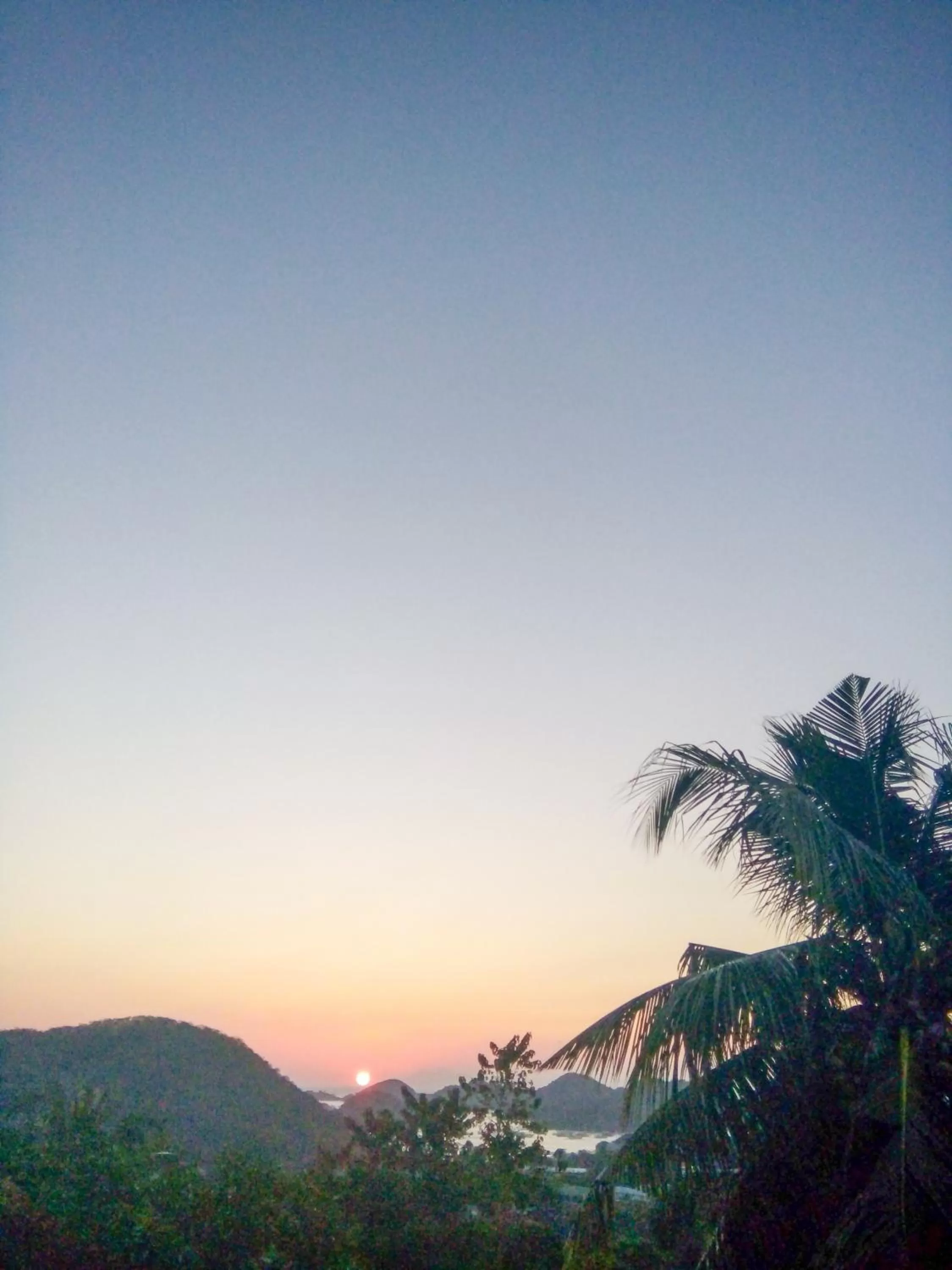 Sunrise in Pavilla Labuan Bajo