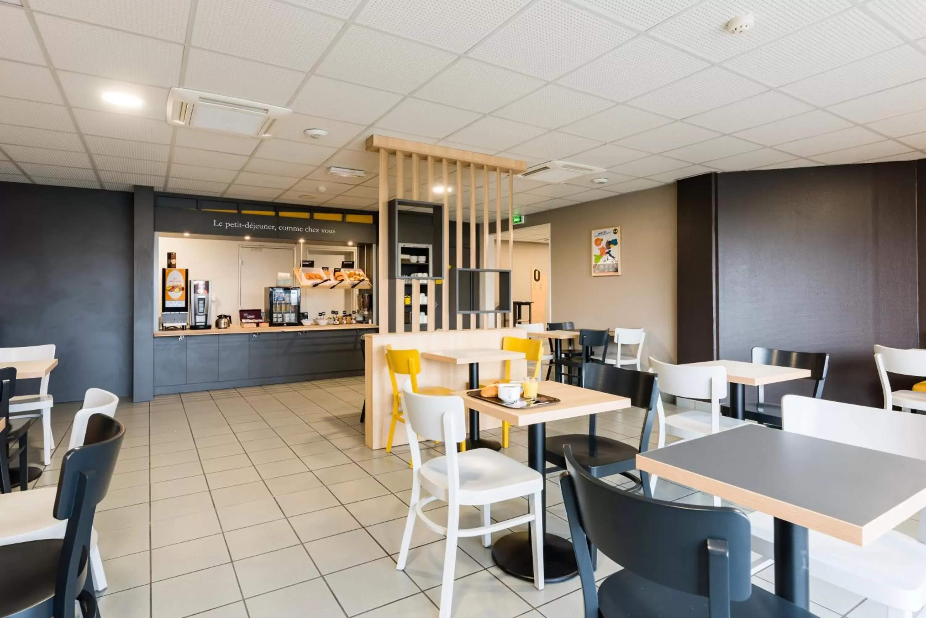 Buffet breakfast, Restaurant/Places to Eat in B&B HOTEL Rouen Saint-Étienne-du-Rouvray