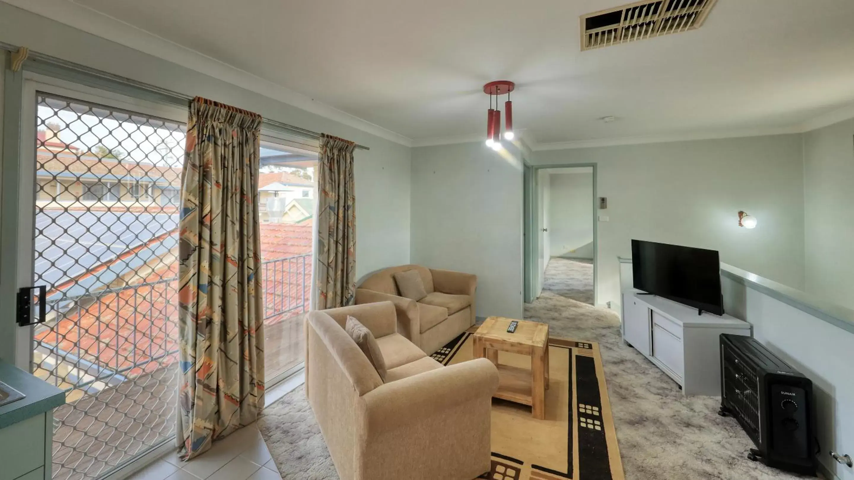 Living room, Seating Area in Cowra Motor Inn