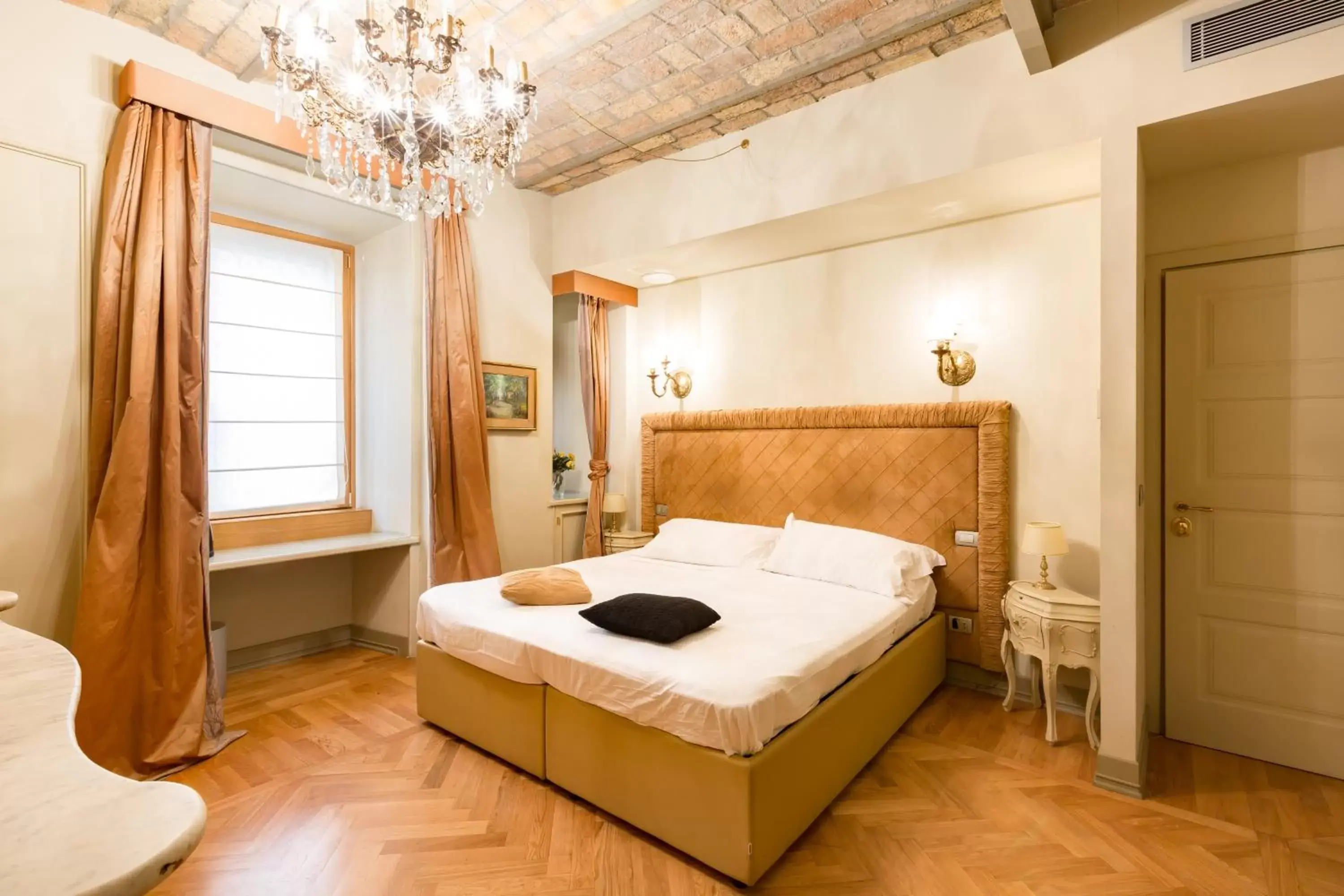 Photo of the whole room, Bed in Rooms Roma - Monti