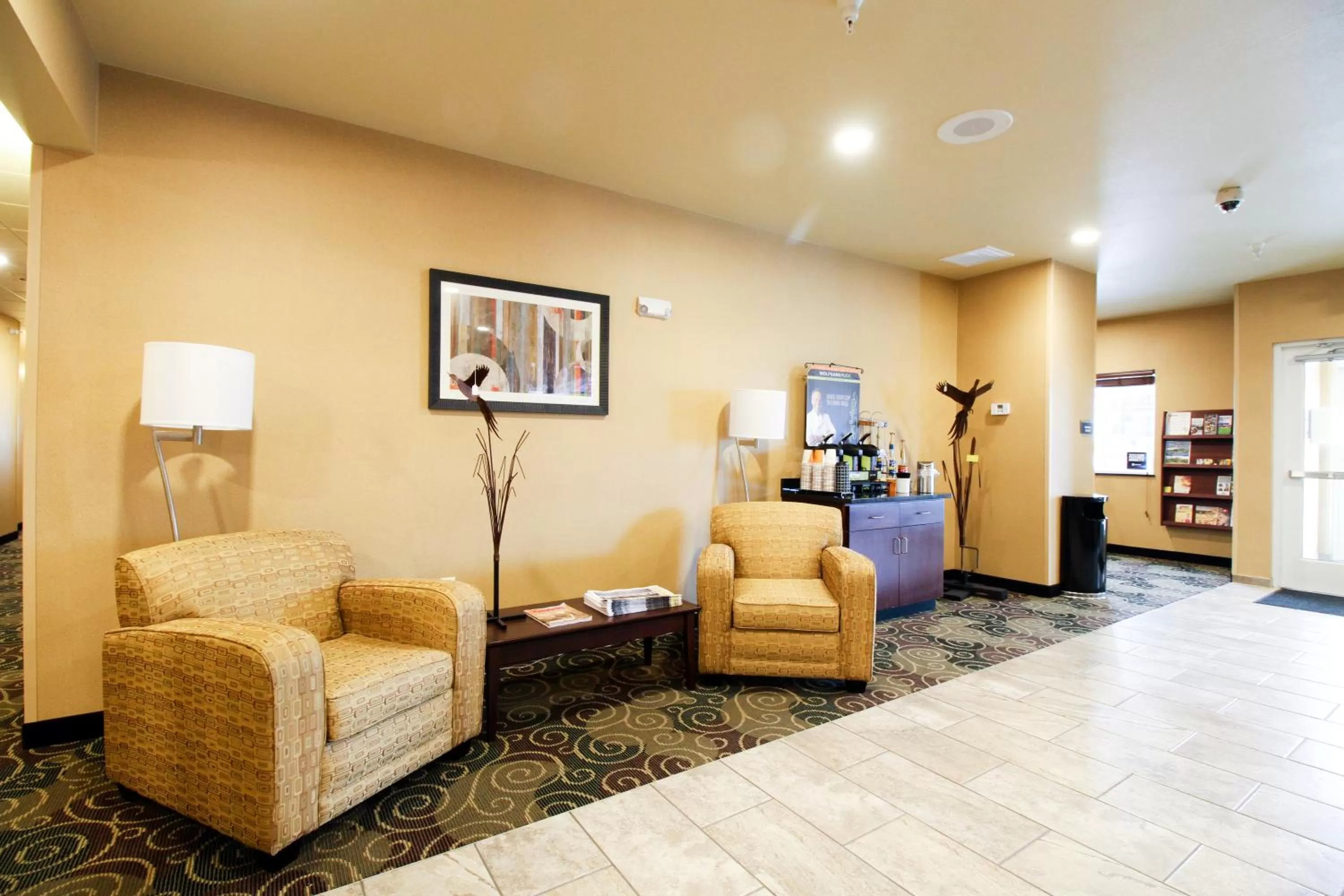Lobby or reception in Cobblestone Hotel & Suites - Devils Lake