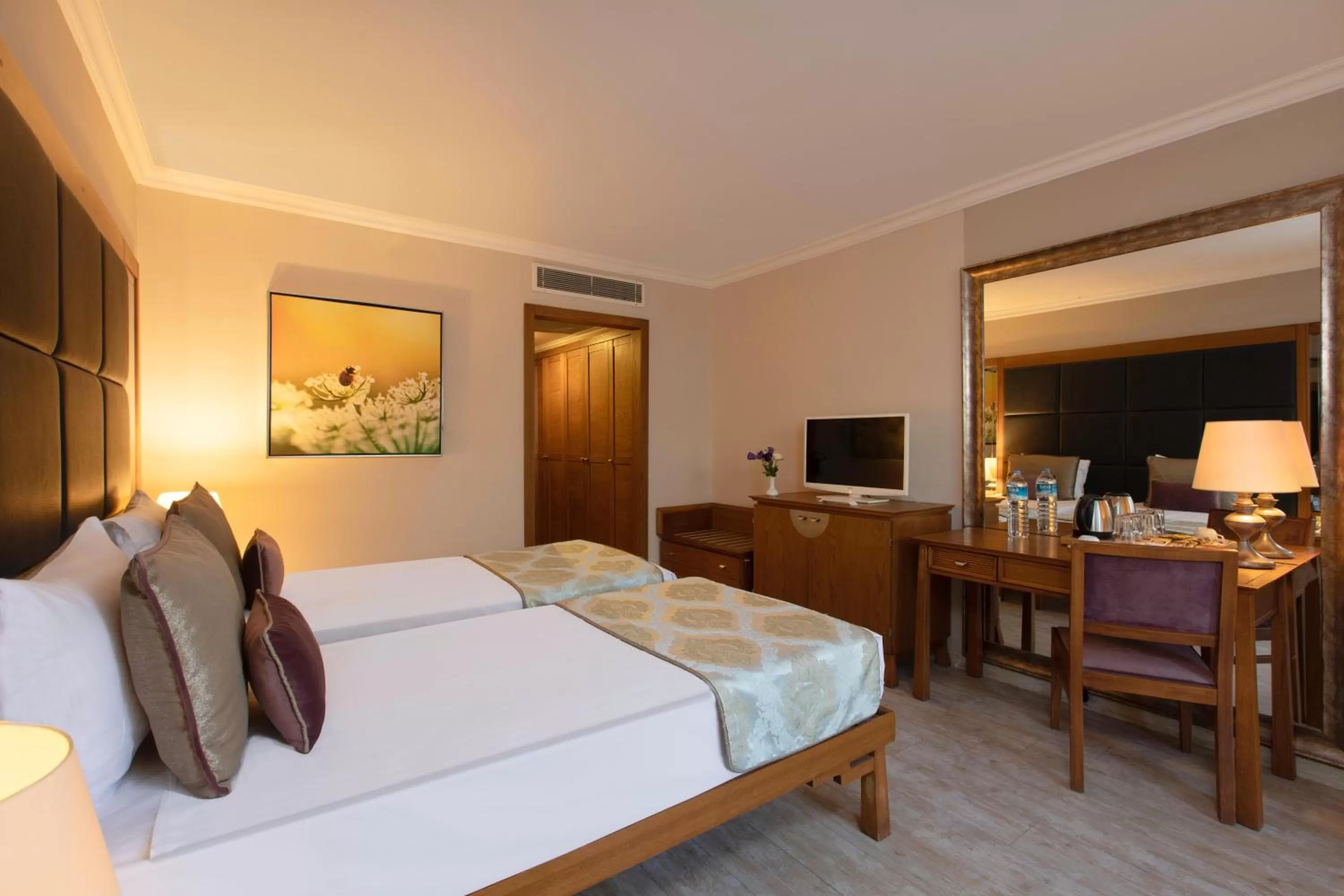 Photo of the whole room, Bed in Asteria Family Resort Belek