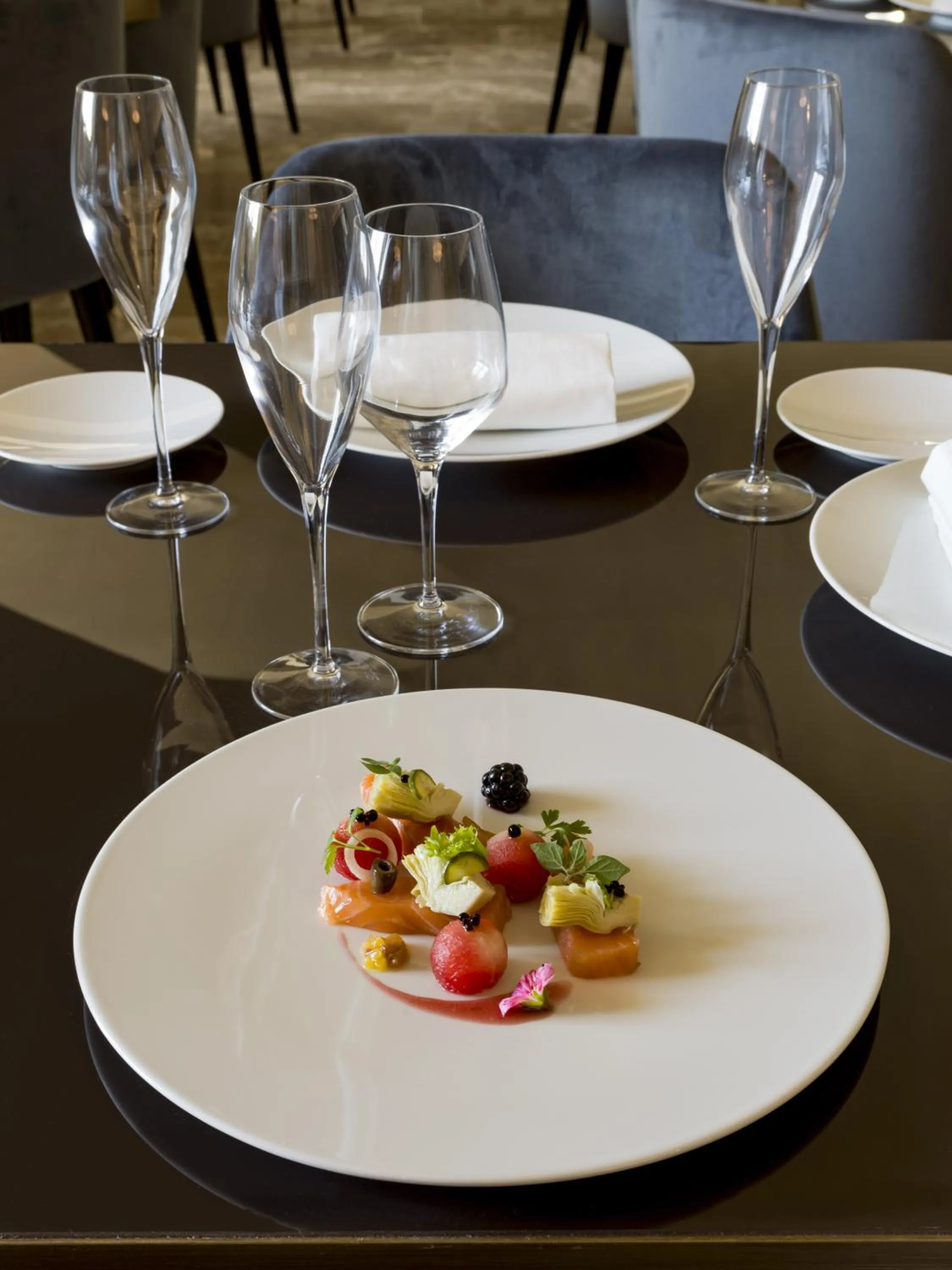 Restaurant/places to eat in DOGANA RESORT