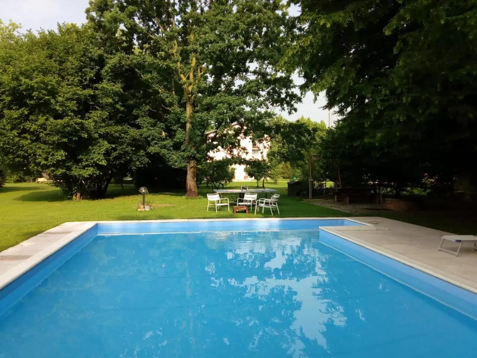 Summer, Swimming Pool in SoloQui