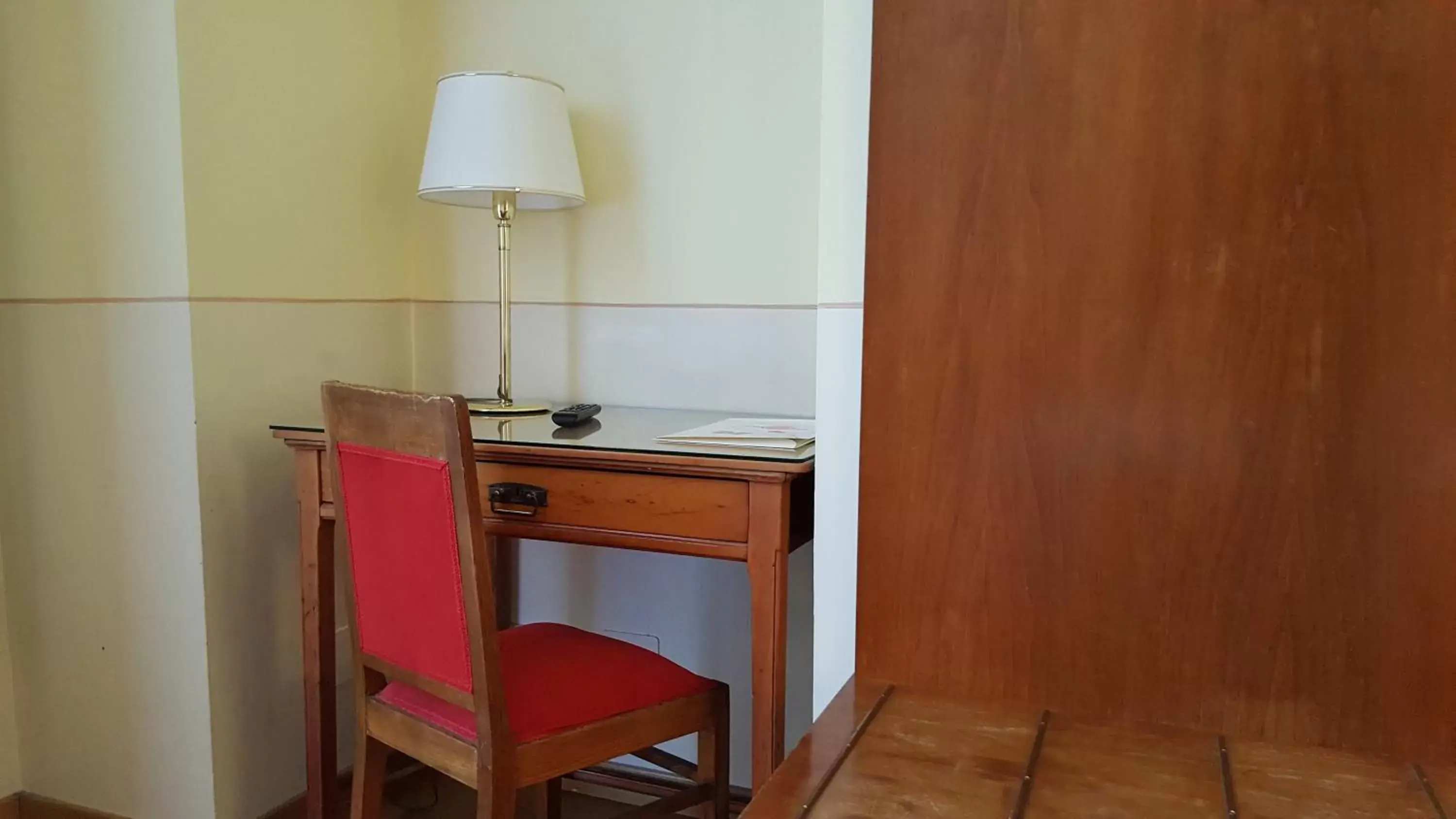 Comfort Single Room in Hotel Roma e Rocca Cavour