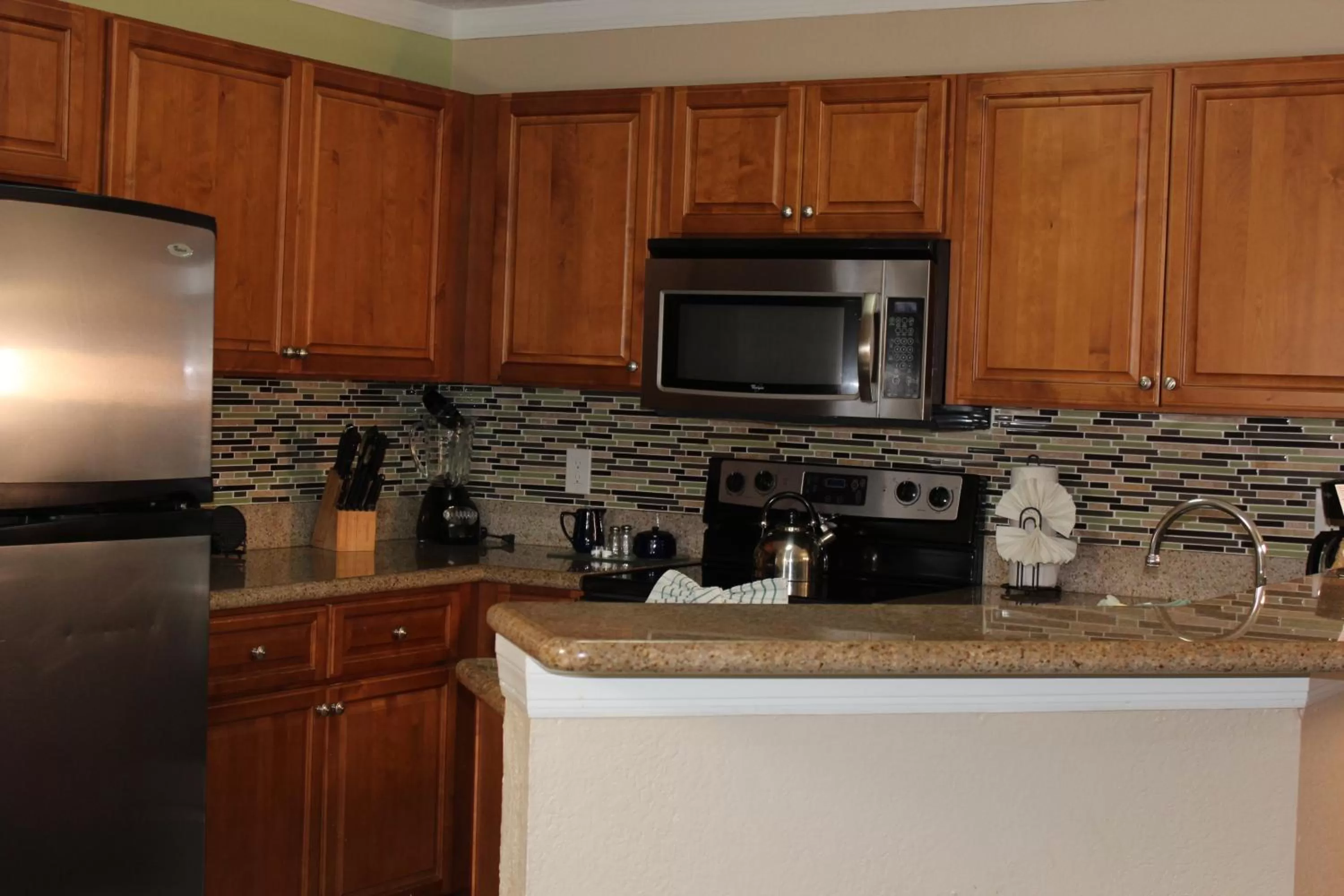 Kitchen or kitchenette in Blue Tree Resort at Lake Buena Vista