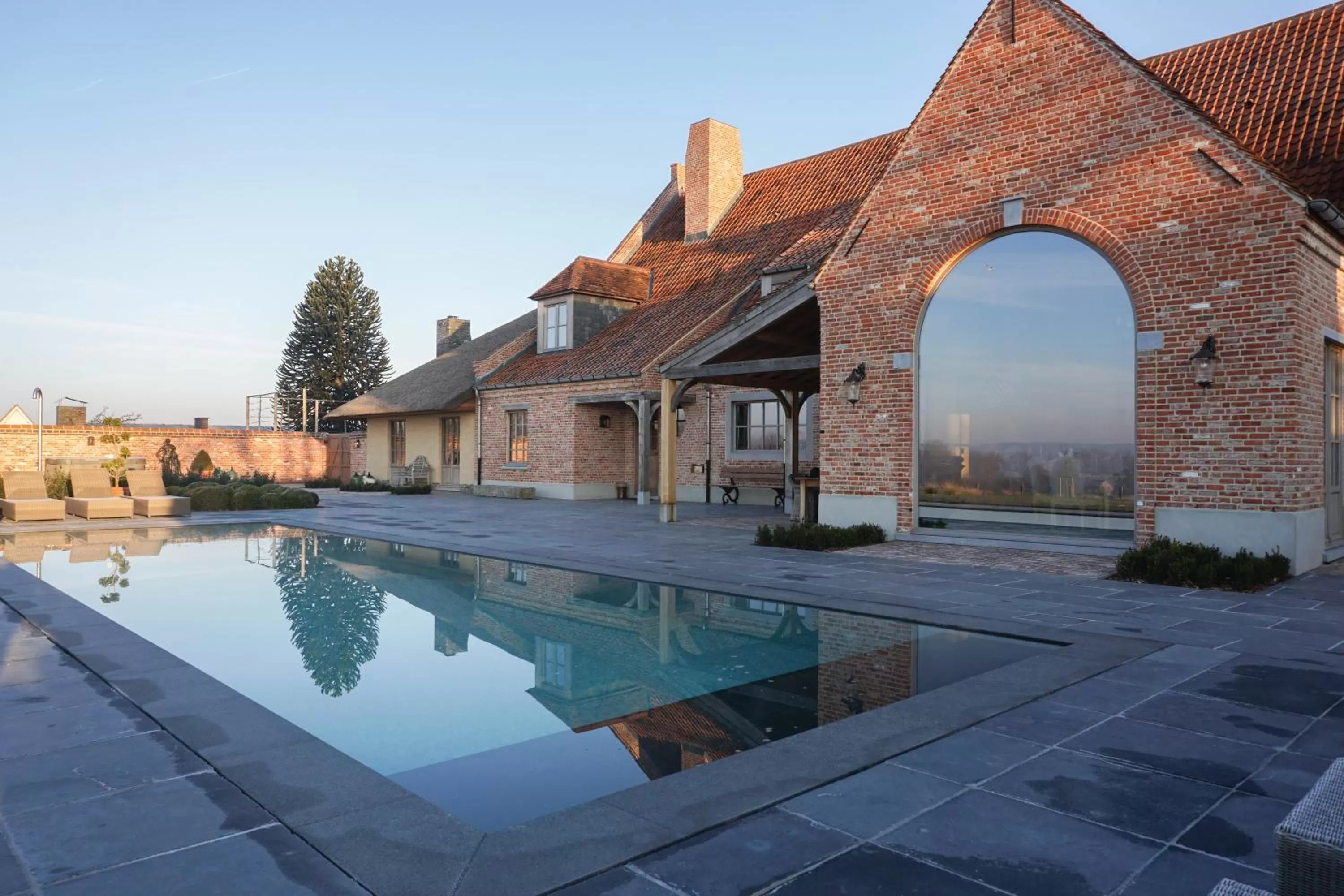 Swimming pool in Boutique Hotel De Brakelhoen