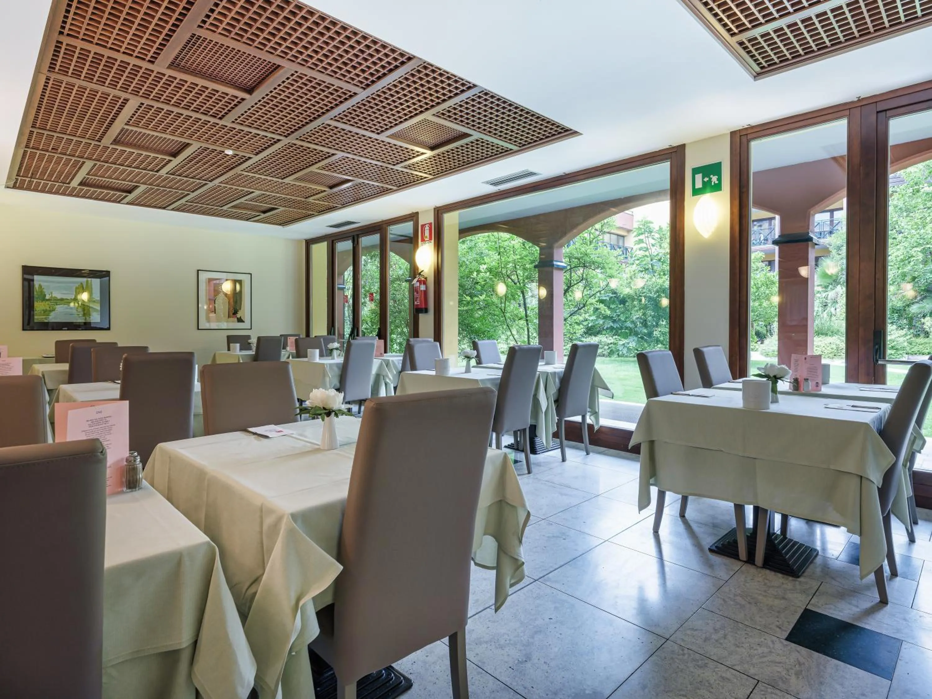 Restaurant/places to eat in Parc Hotel Gritti