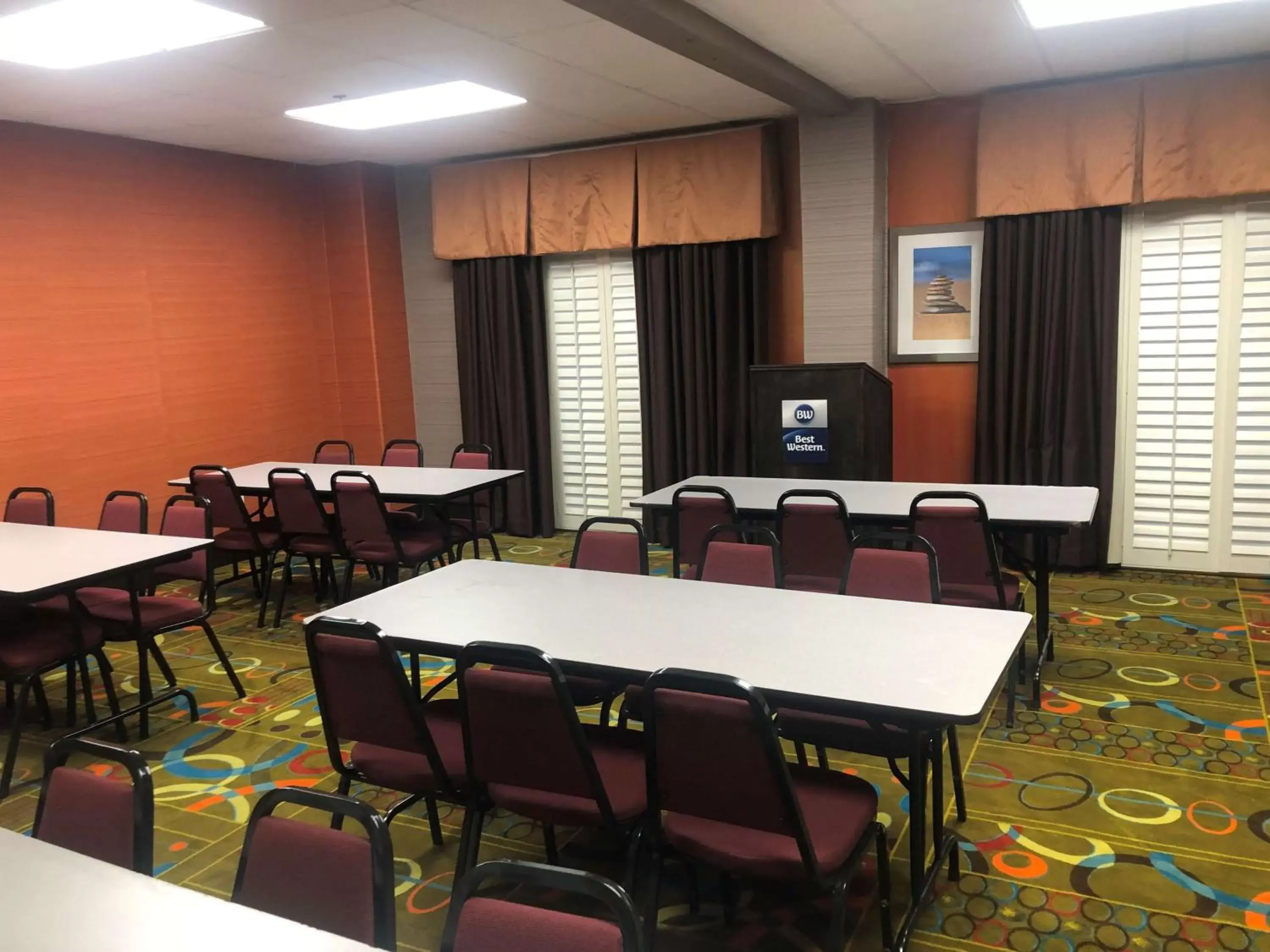 Photo of the whole room in Best Western Pawleys Island