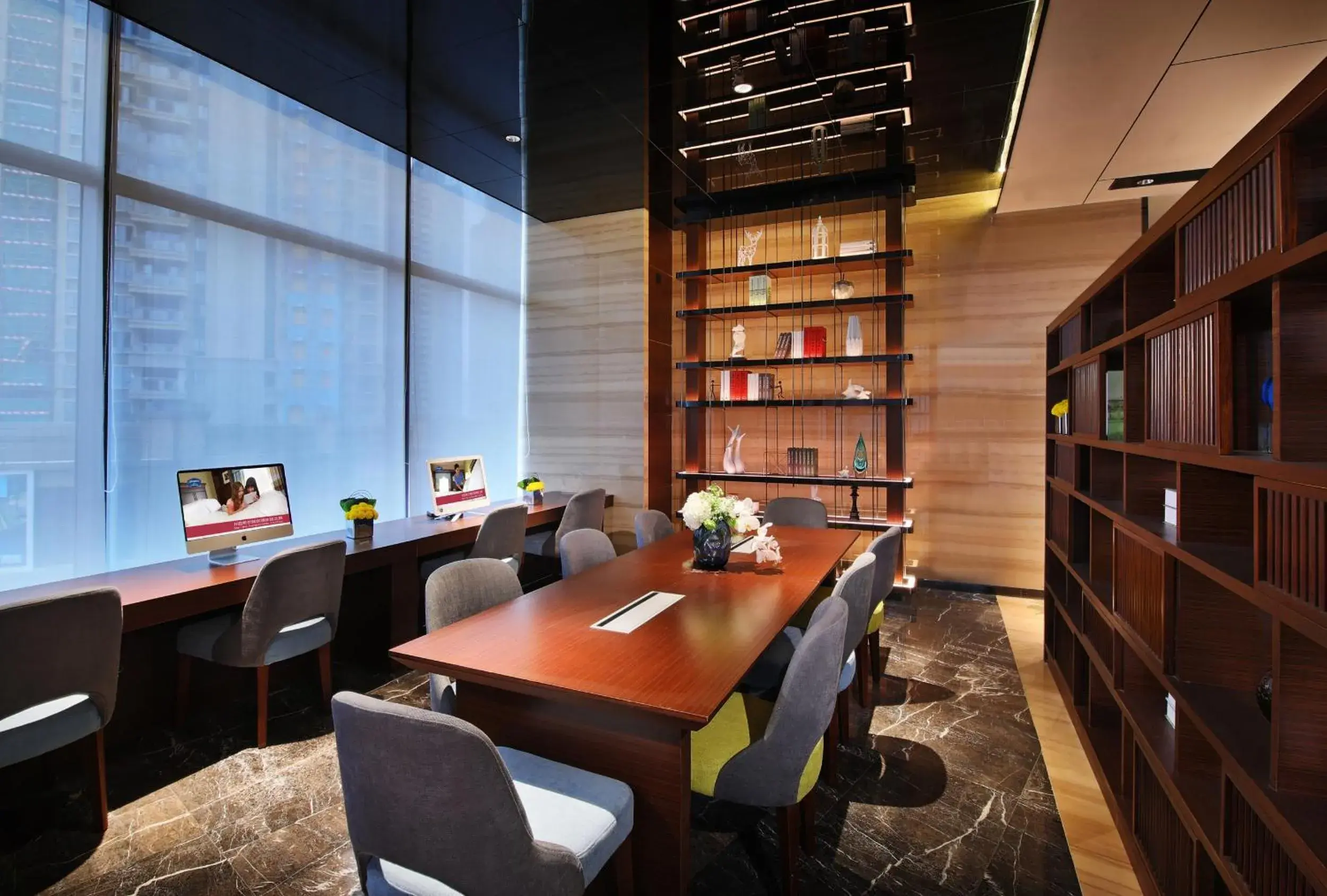 Library in Hampton By Hilton Foshan Sanshui