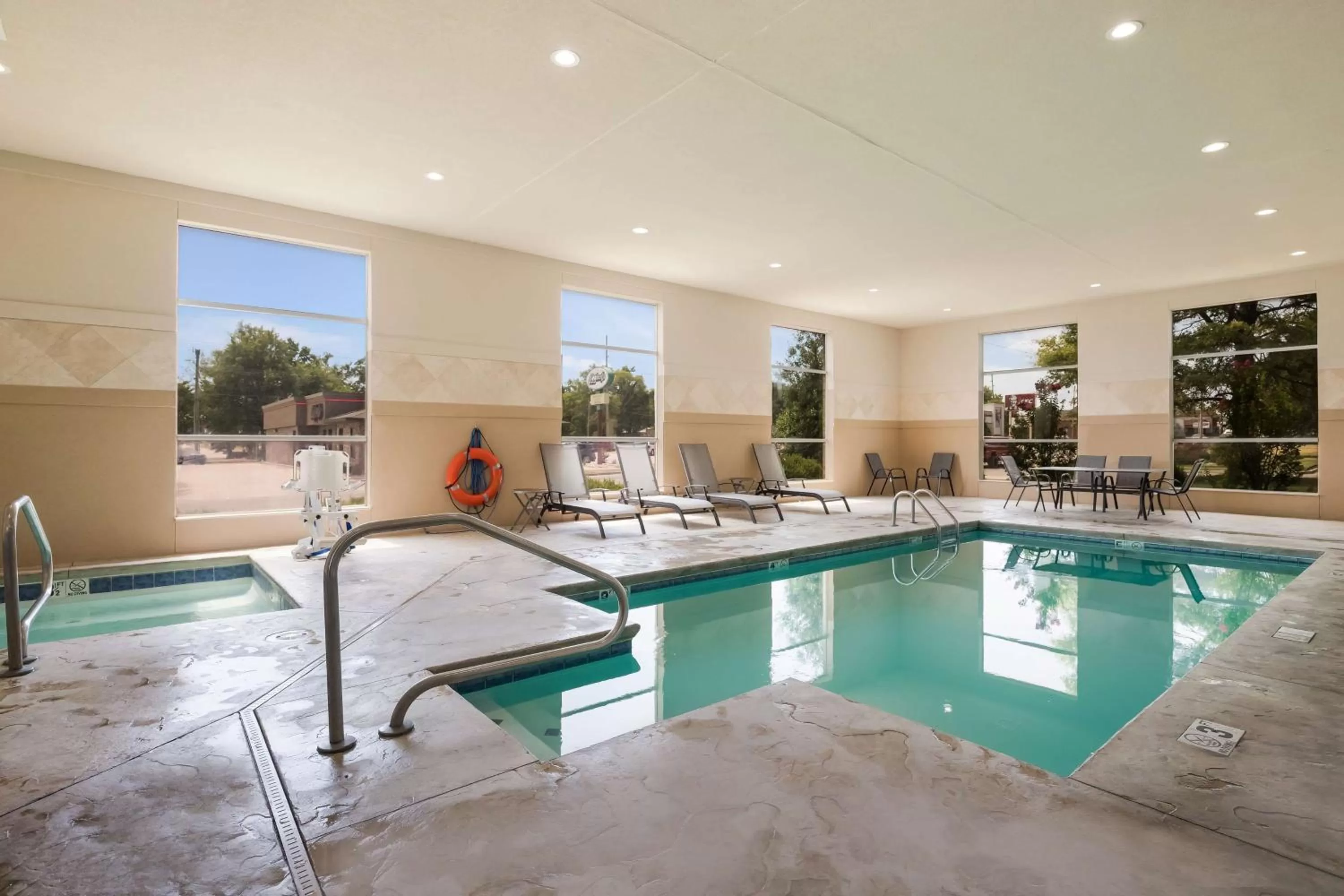 Pool view in Best Western Coffeyville Central Business District Inn and Suites