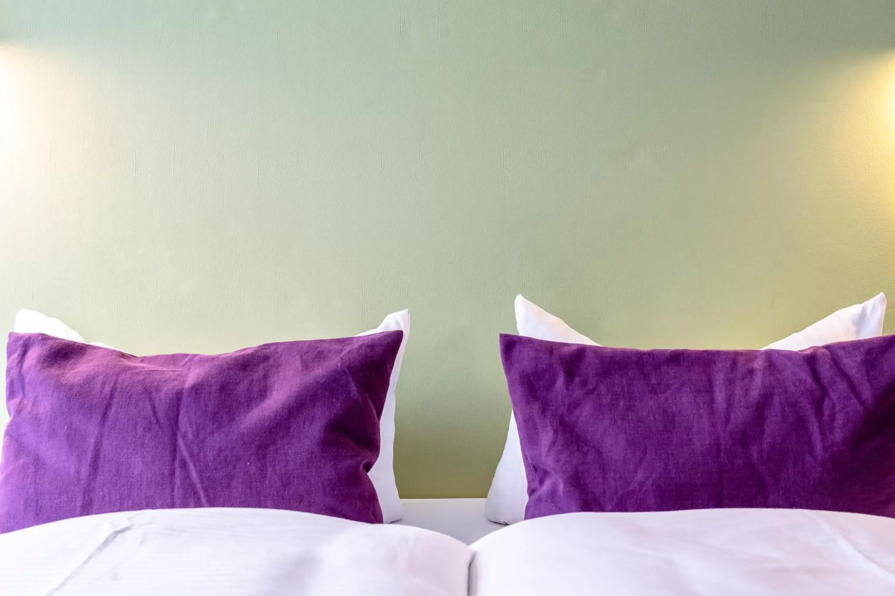 Bed in Hotel Demas City