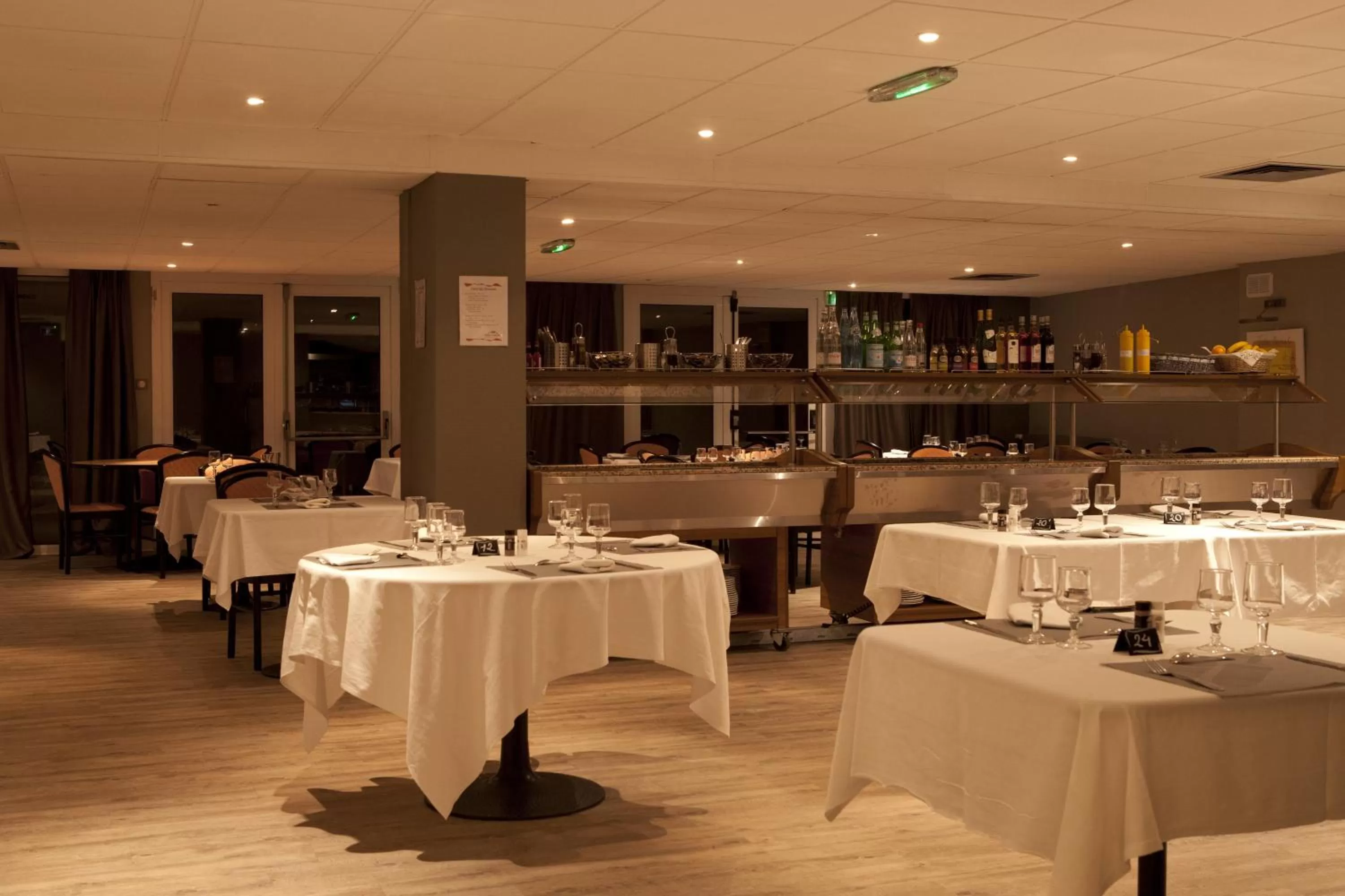 Restaurant/places to eat in Villa Mariale by Popinns