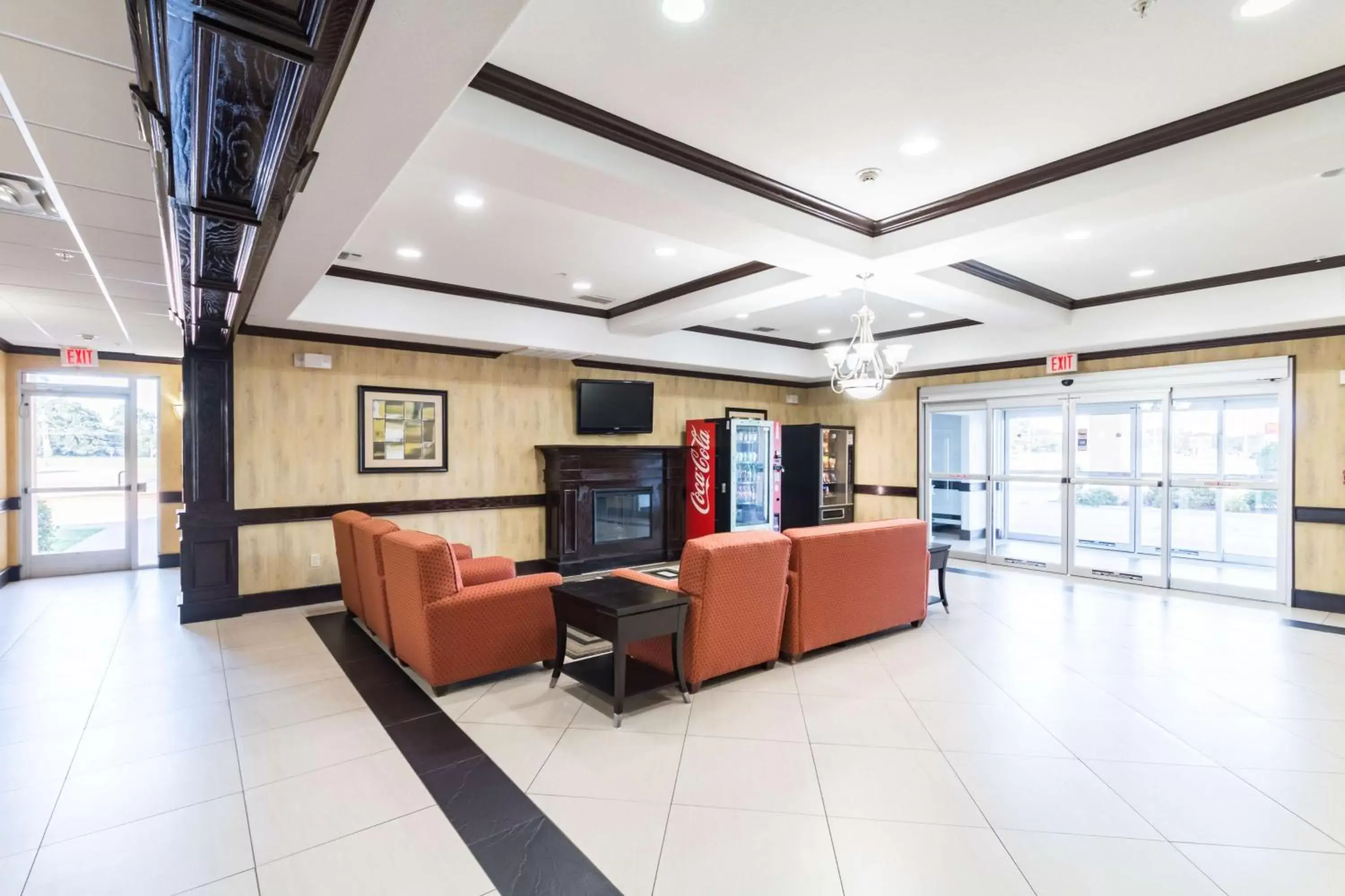 Communal lounge/ TV room, Lobby/Reception in Motel 6-Joshua, TX