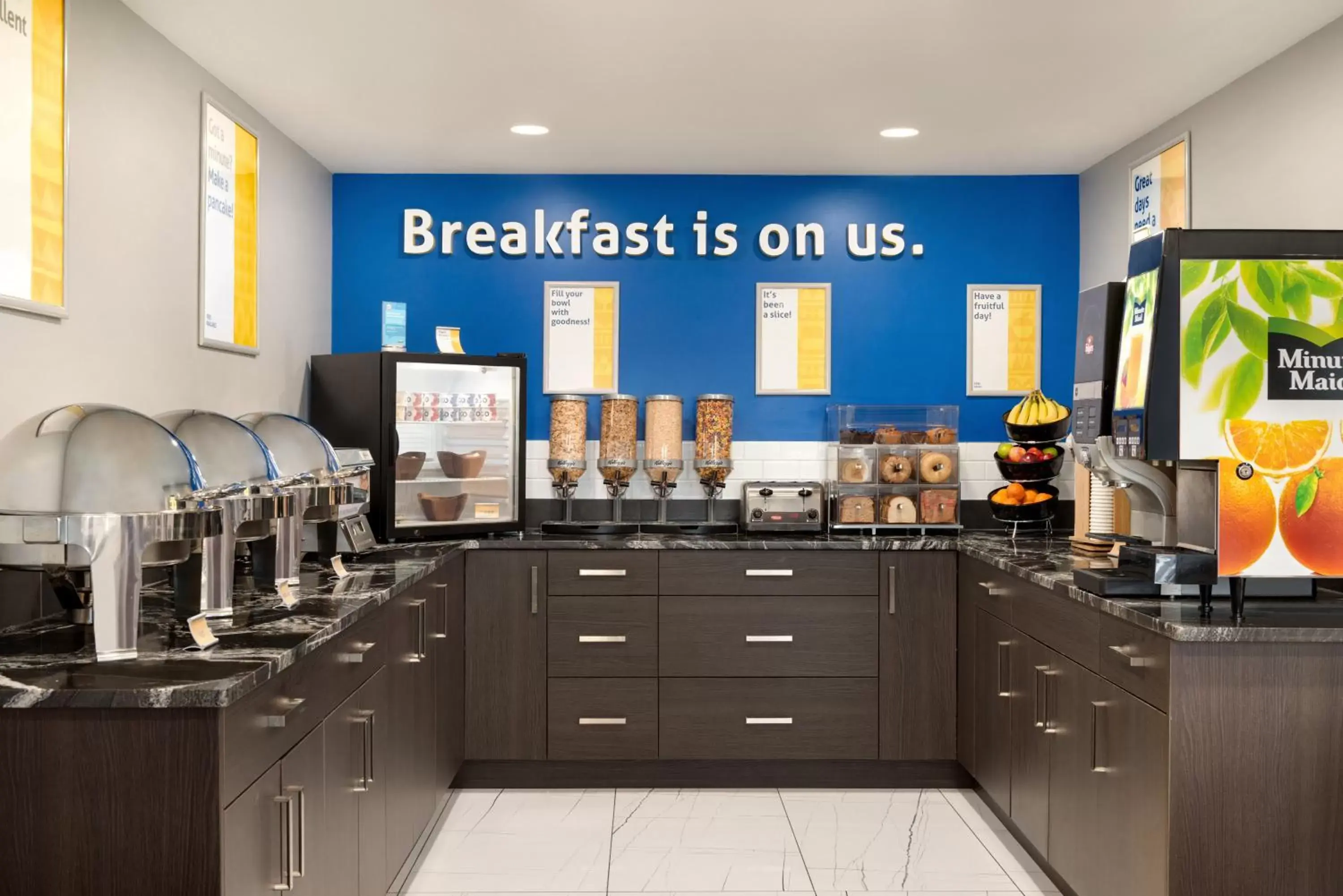 Coffee/tea facilities, Restaurant/Places to Eat in Days Inn by Wyndham Wainwright