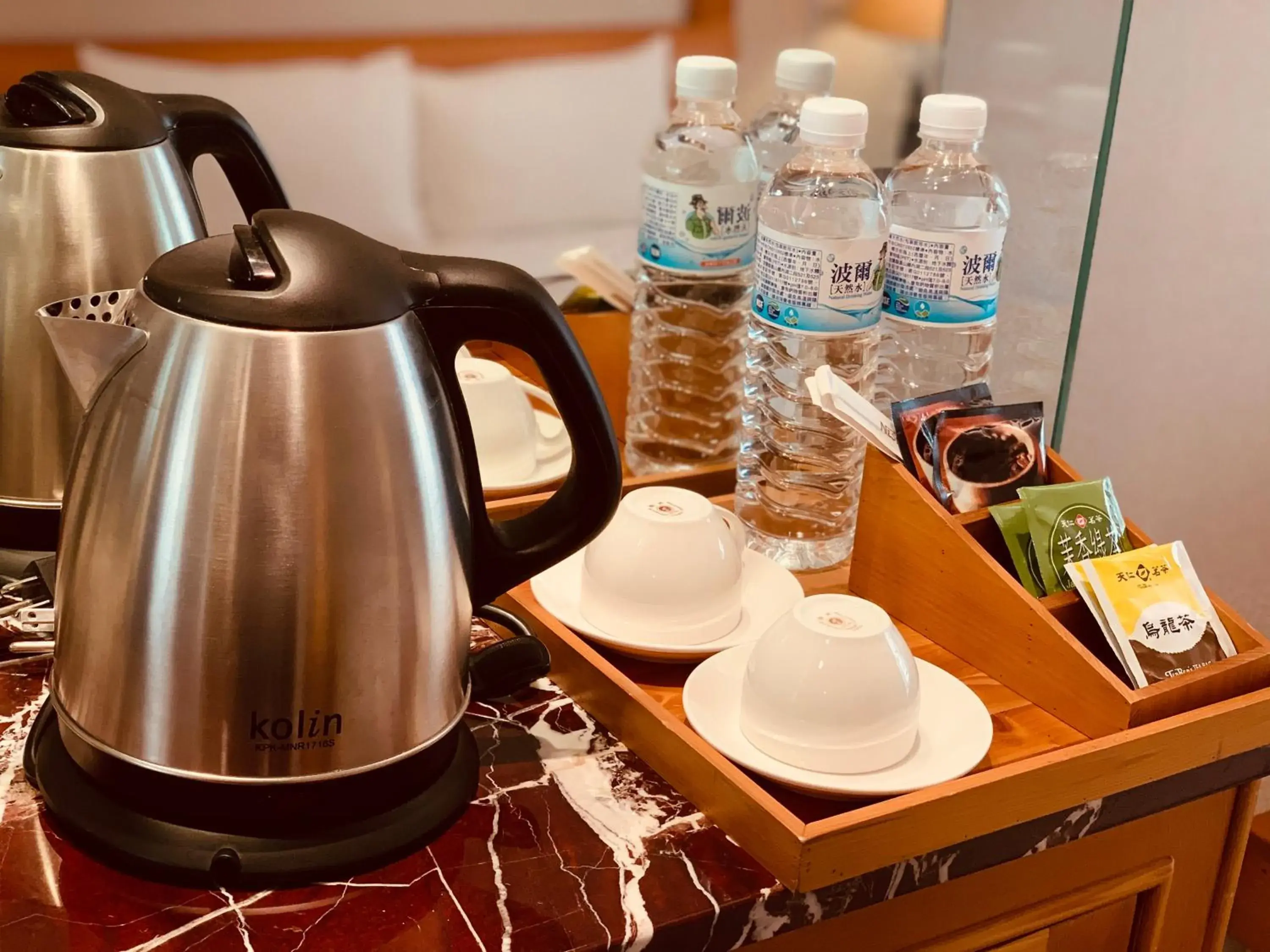 Coffee/Tea Facilities in Kai Du Hotel