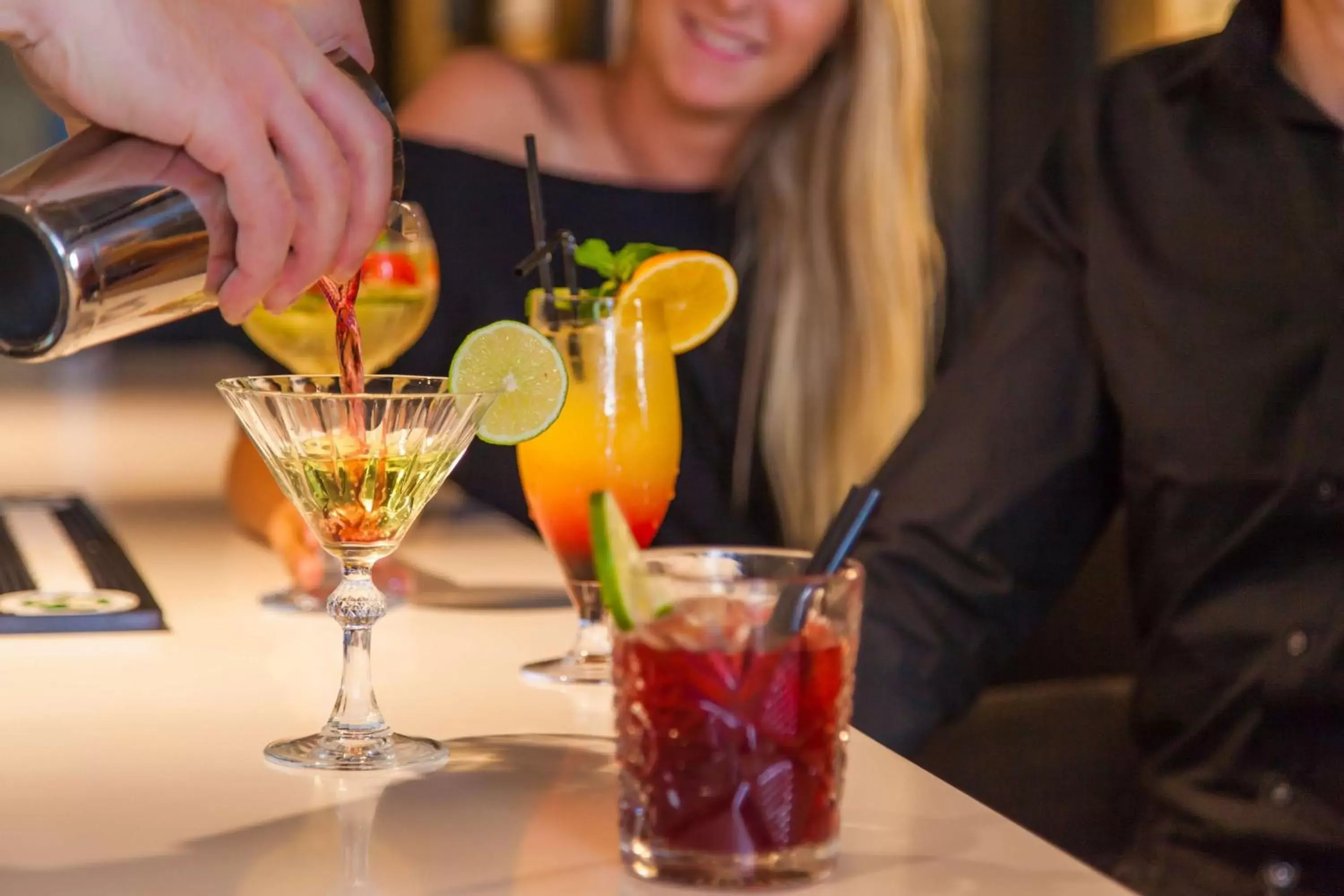 Lounge or bar in DoubleTree By Hilton Hotel Amsterdam - Ndsm Wharf