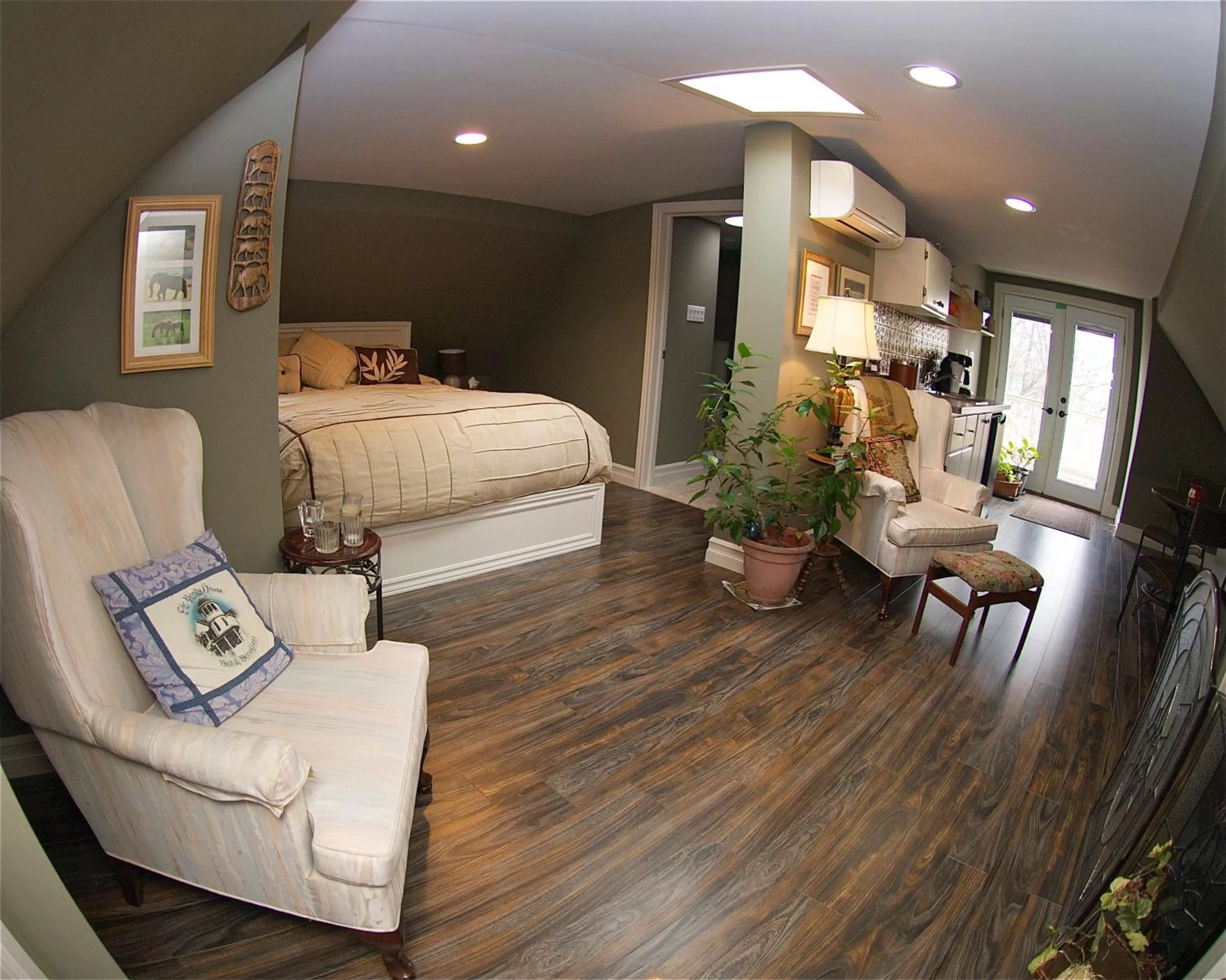 Bedroom, Bed in Bondy House Bed & Breakfast