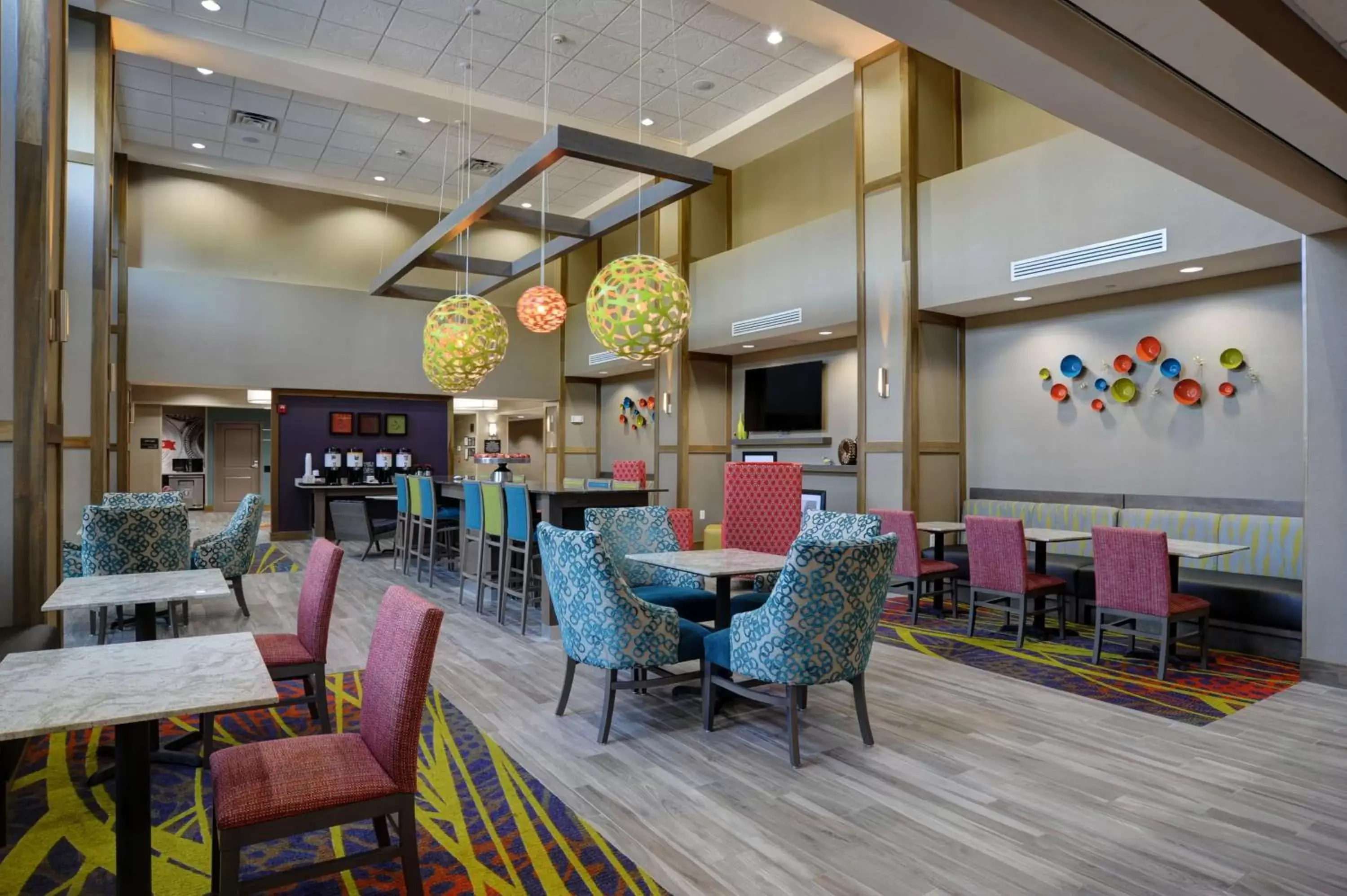 Dining area, Restaurant/Places to Eat in Hampton Inn & Suites Ardmore