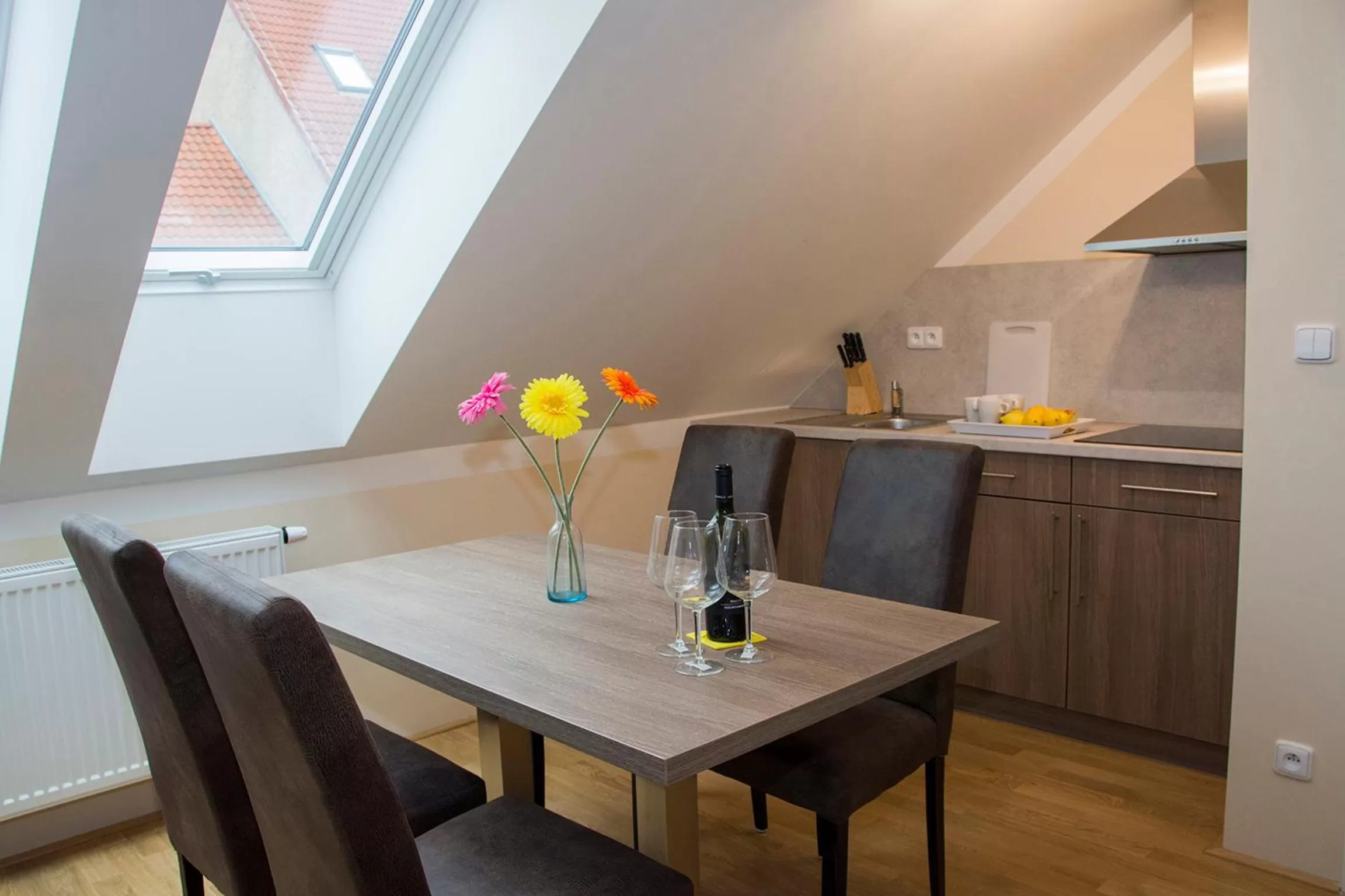 Kitchen or kitchenette in Limes Apartments