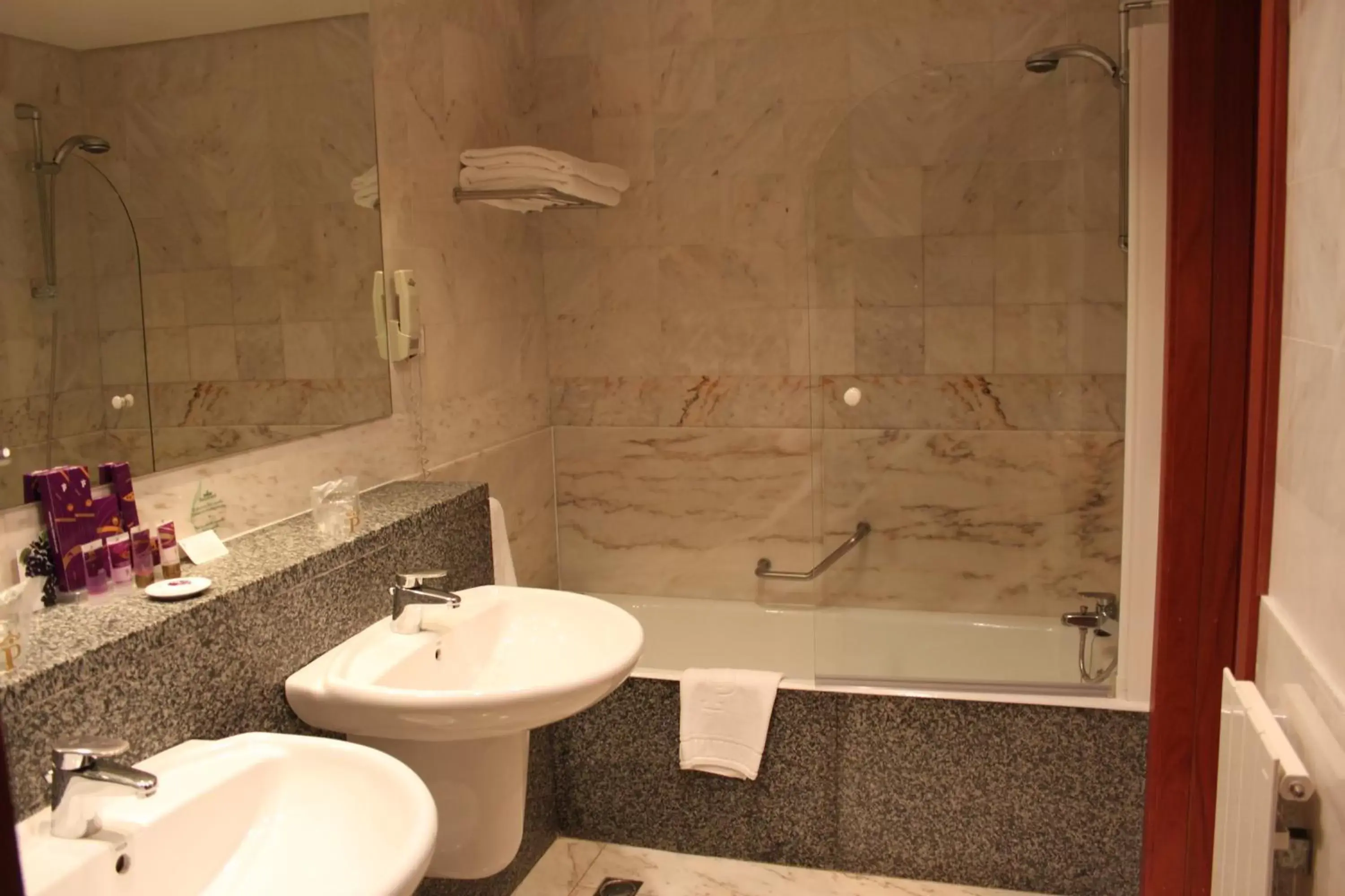 Bathroom in Parador de Baiona Bathroom in Parador de Baiona