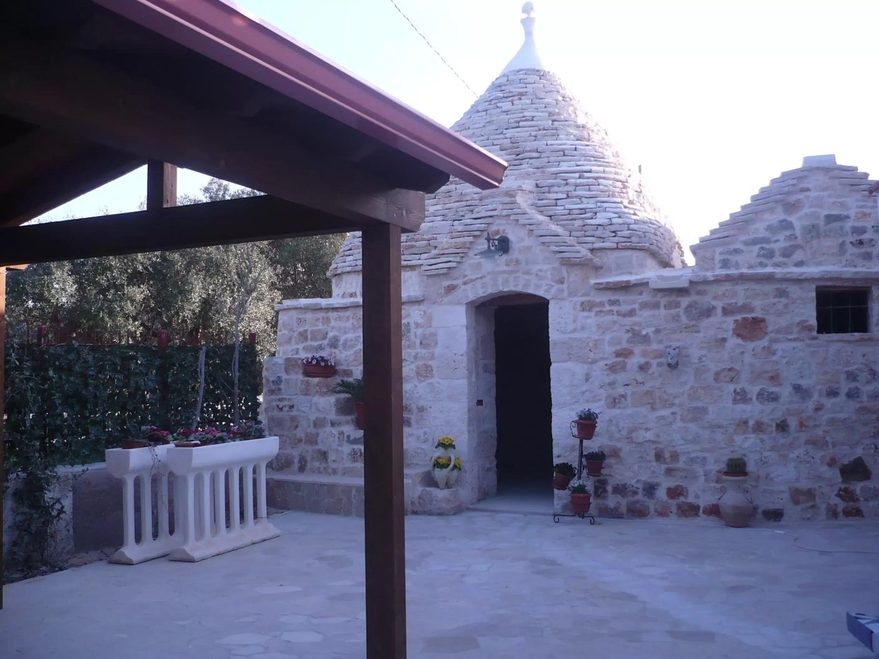 Facade/entrance in L'Isola Felice e Trulli Sotto Le Stelle