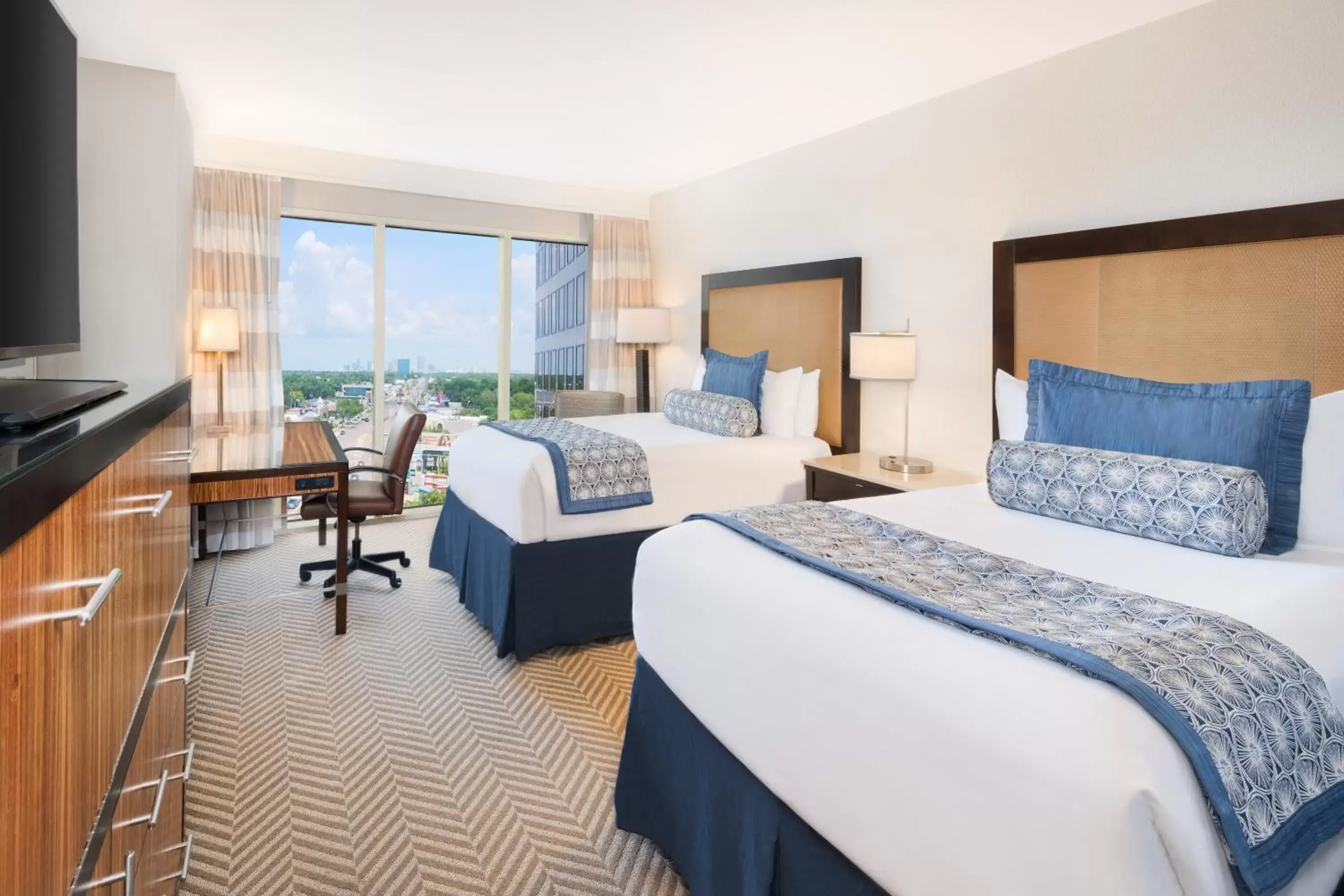 Bed in The Westshore Grand, A Tribute Portfolio Hotel, Tampa