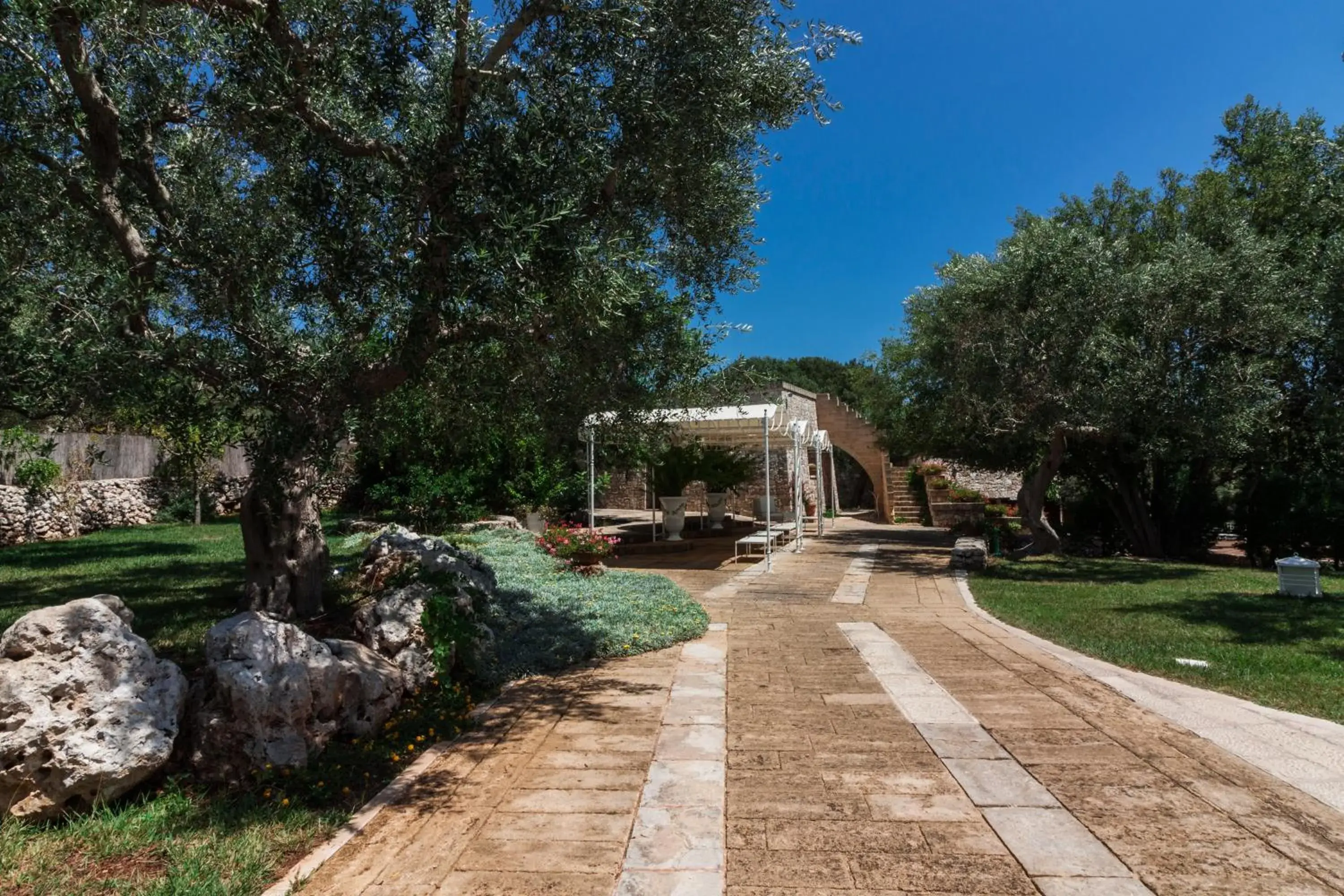 Garden in Montiro' Hotel