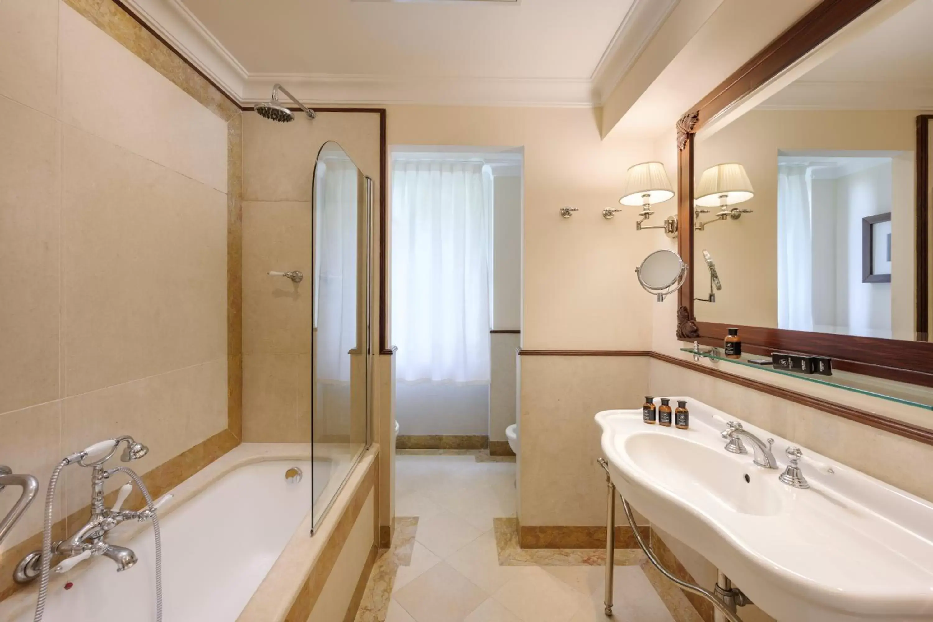 Bathroom in Grand Hotel Bristol Resort & Spa