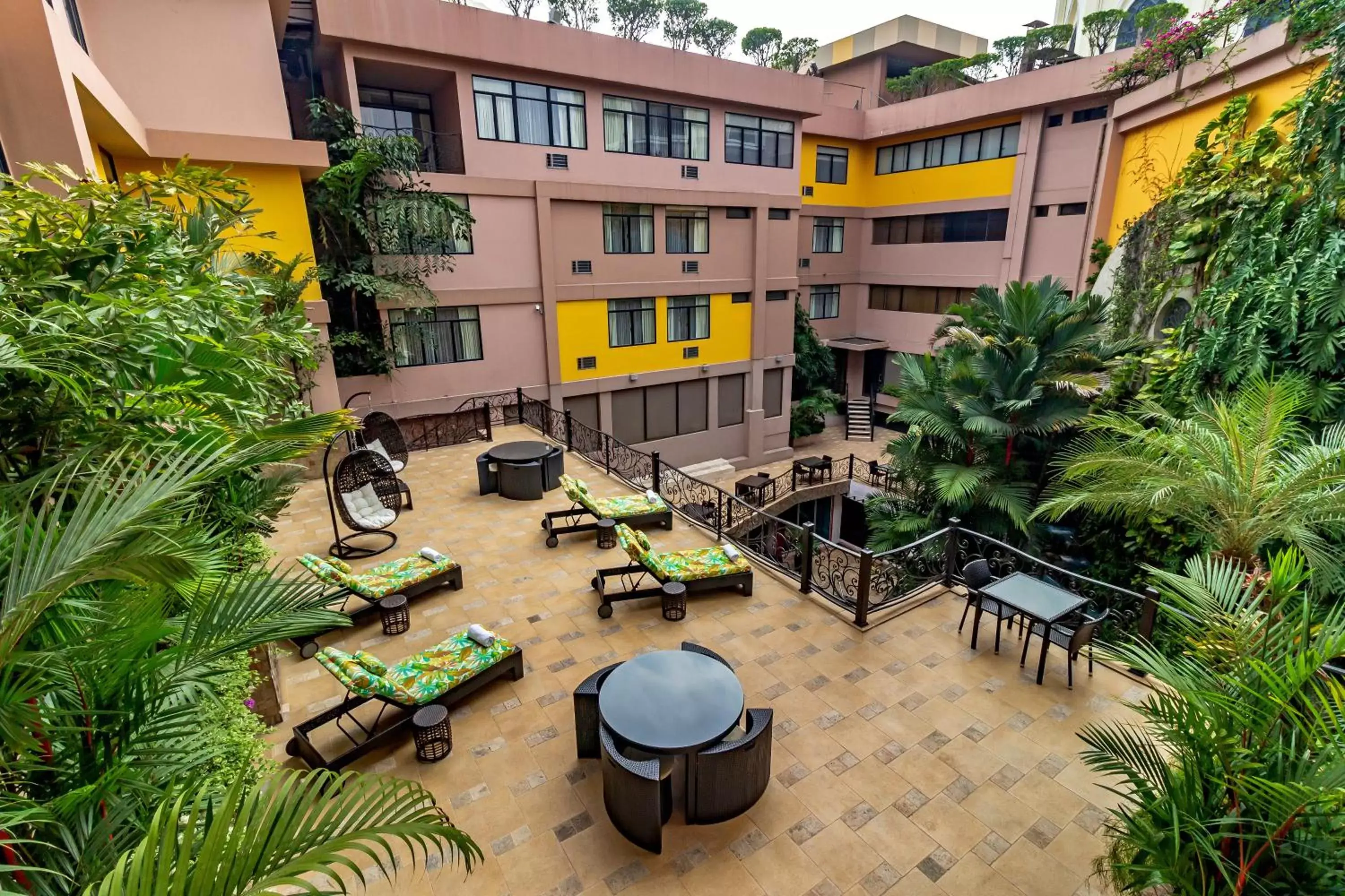 Garden view in Grand Hotel Guayaquil, Ascend Hotel Collection