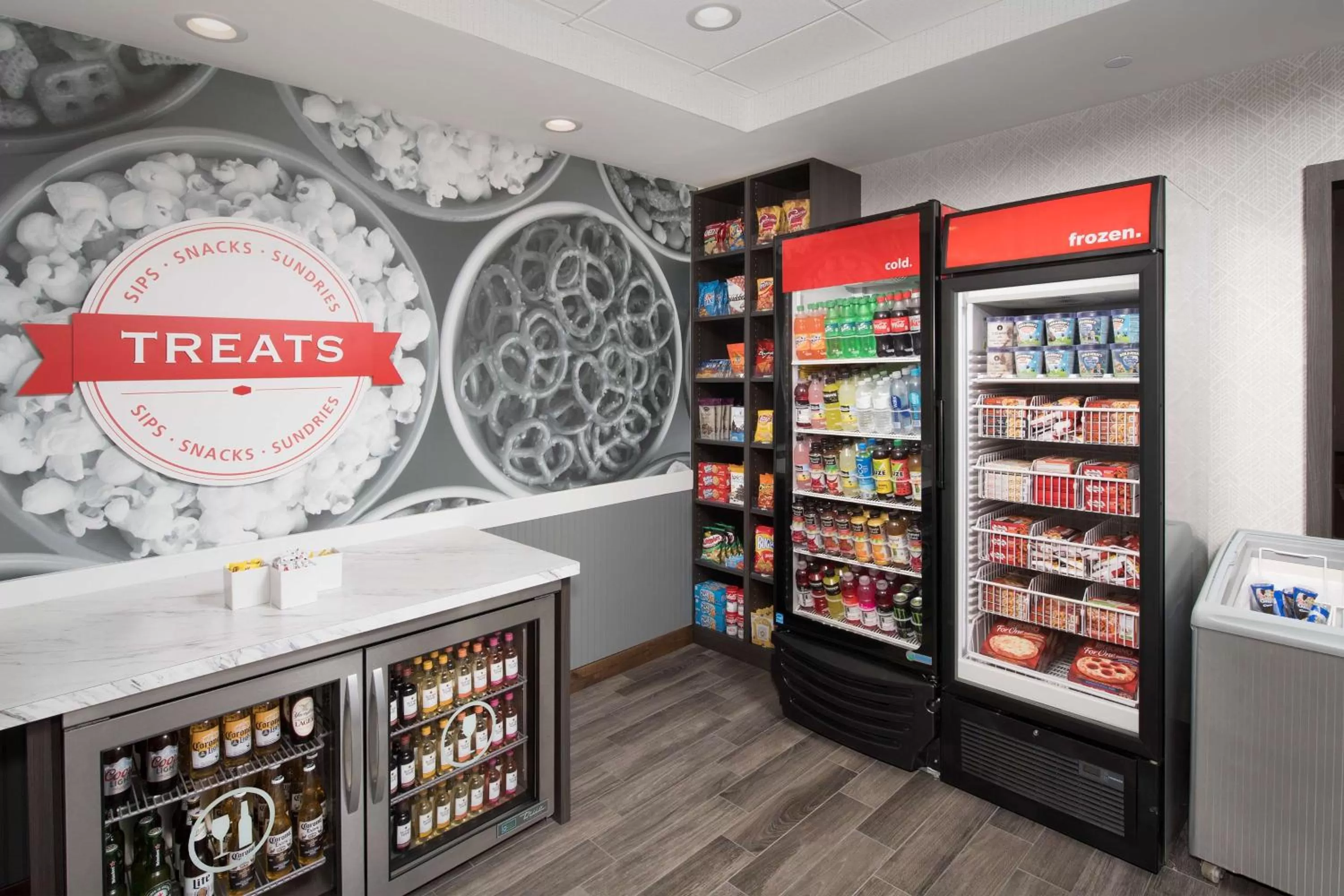 Restaurant/places to eat in Hampton Inn Miami Airport East