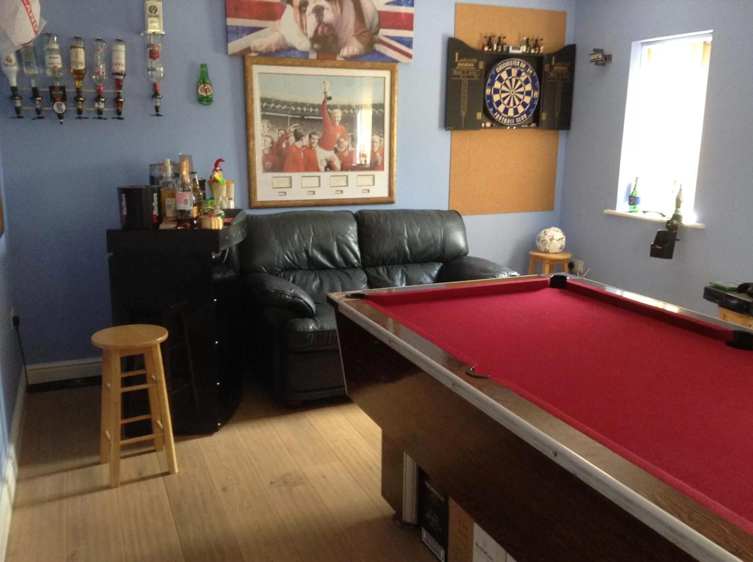Billiards in B&B Dorwyn Manor