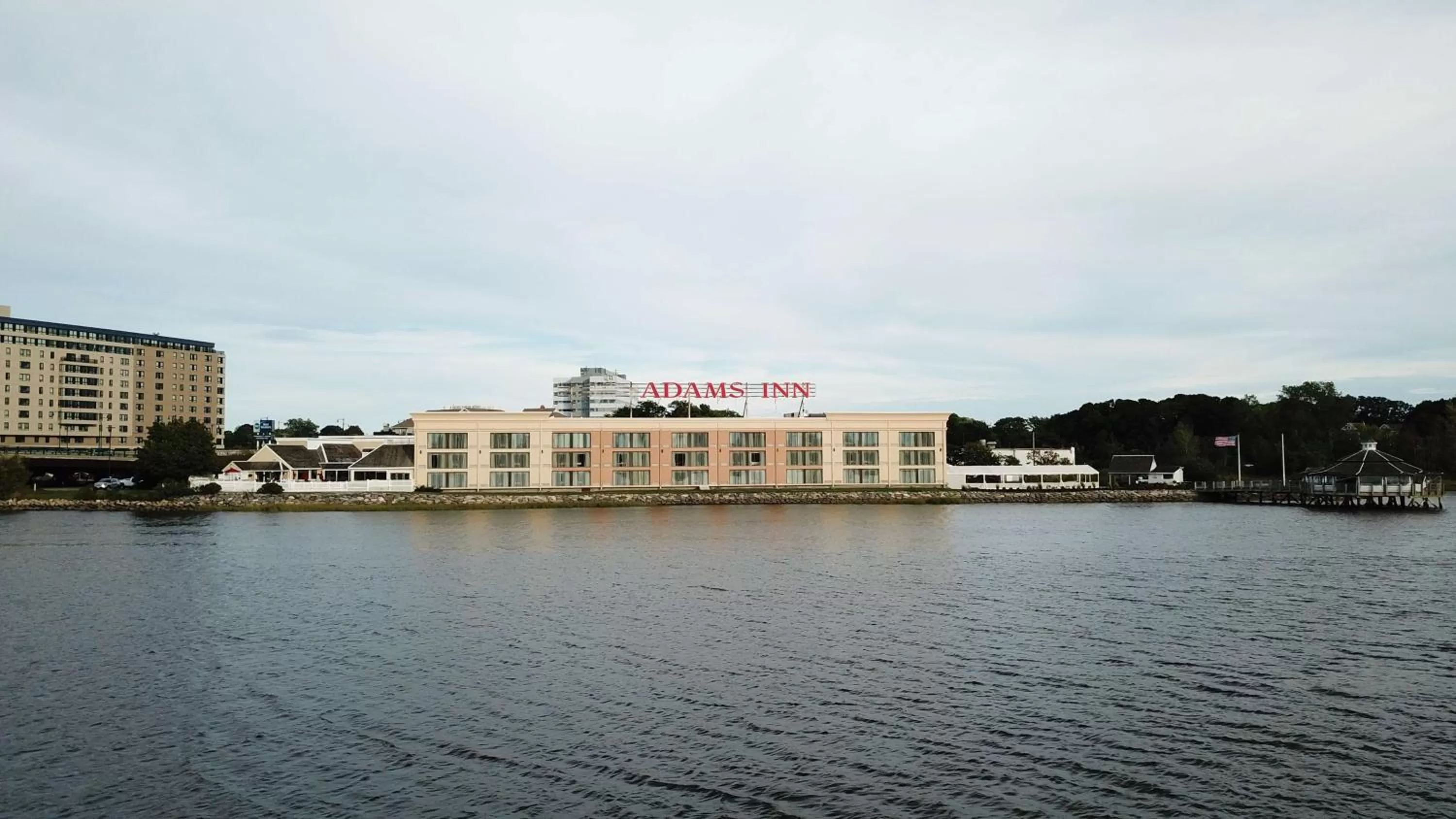 Property building in Best Western Adams Inn Quincy-Boston