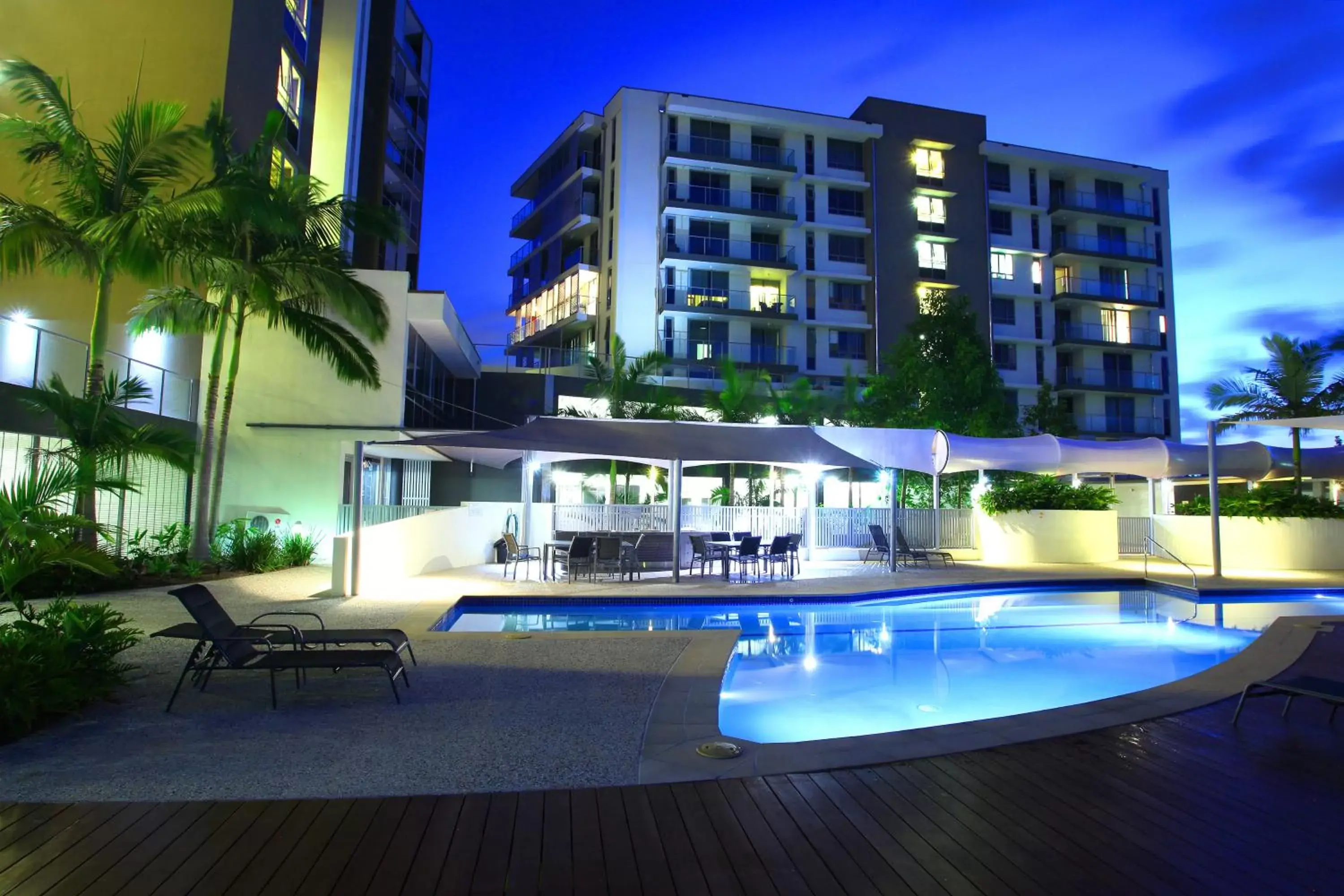 Facade/entrance, Property Building in Signature Waterfront Apartments