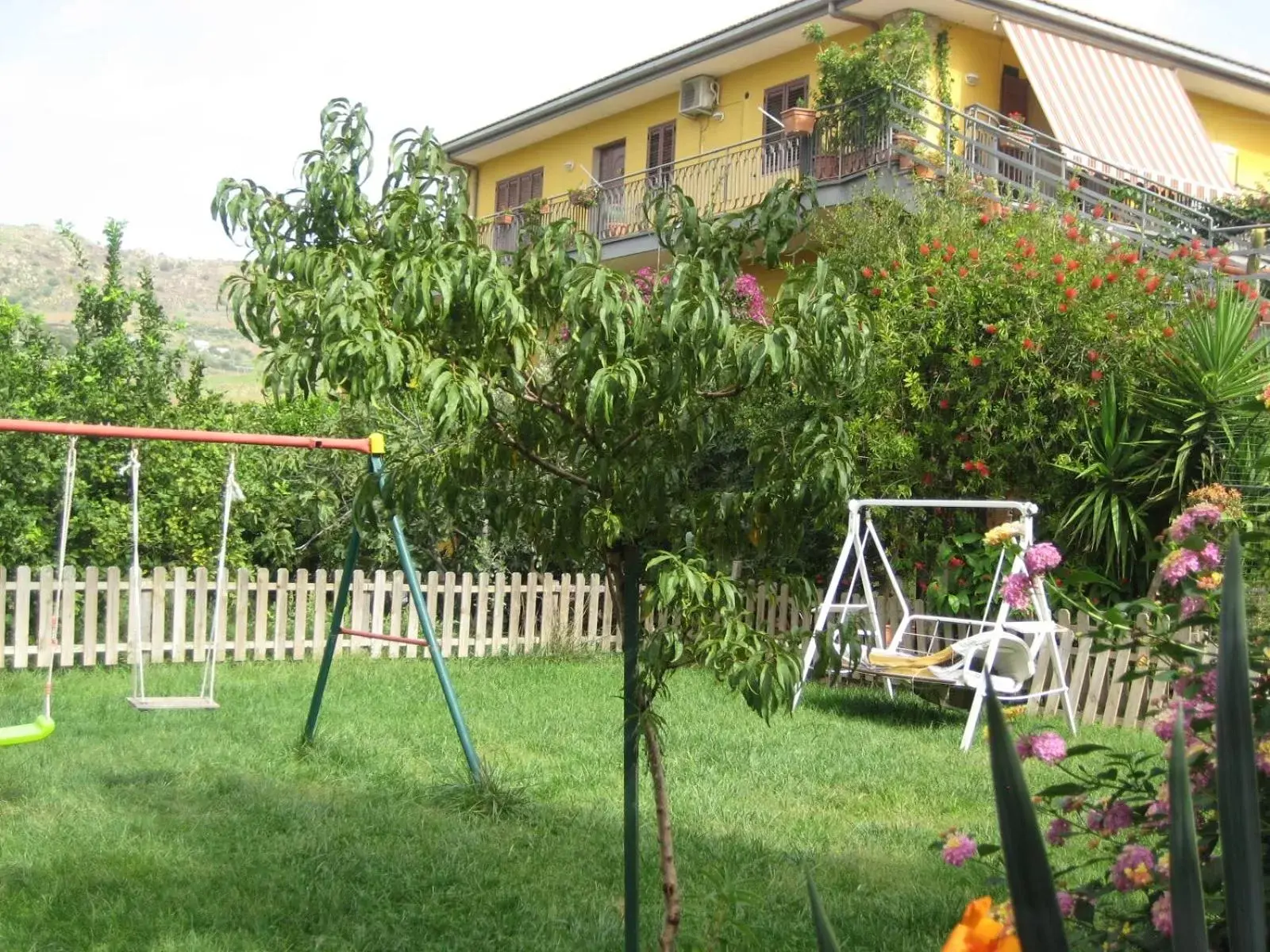 Garden, Children's Play Area in Oasi del Lago