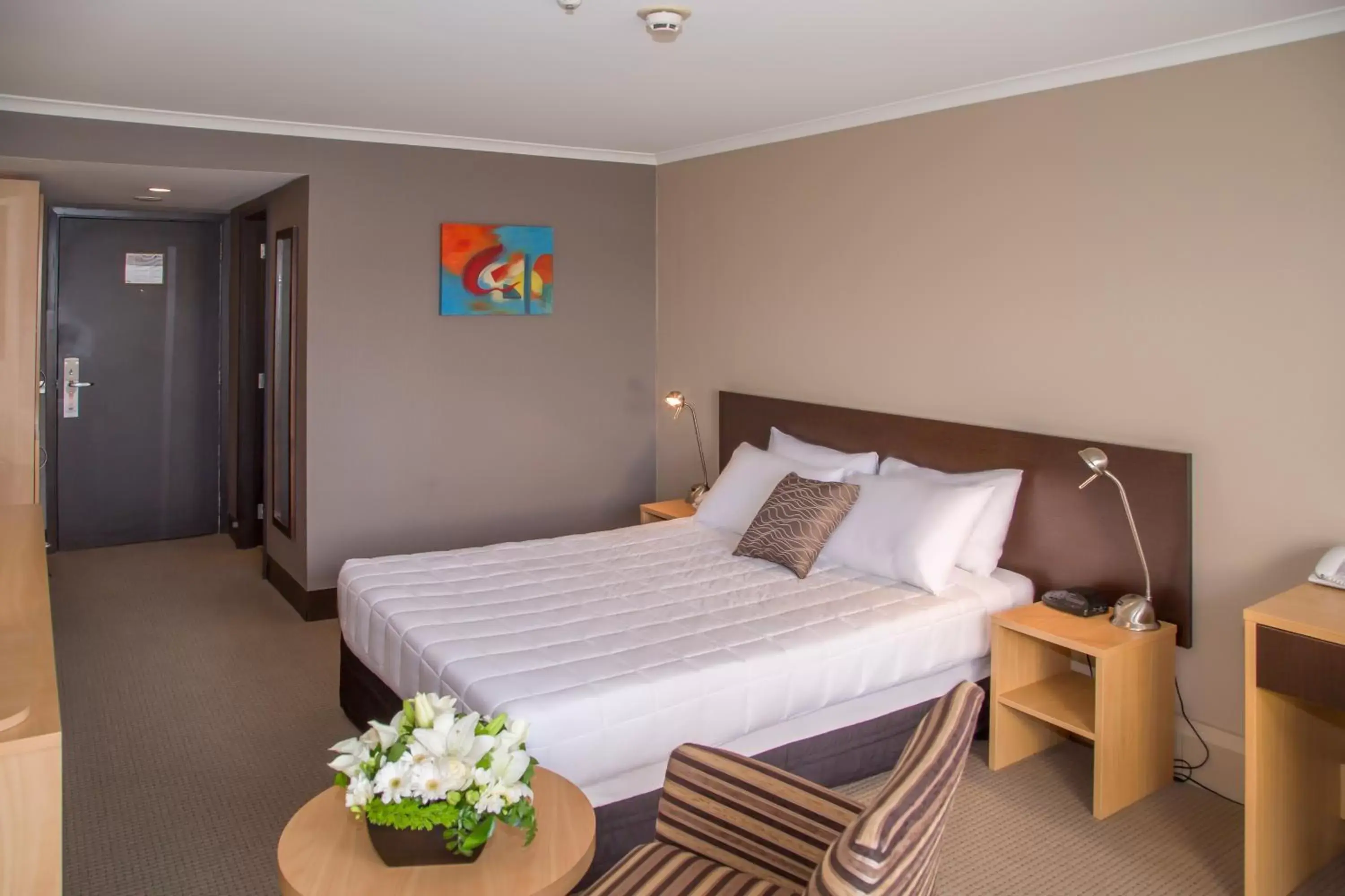 Photo of the whole room, Bed in Sudima Hotel Christchurch Airport