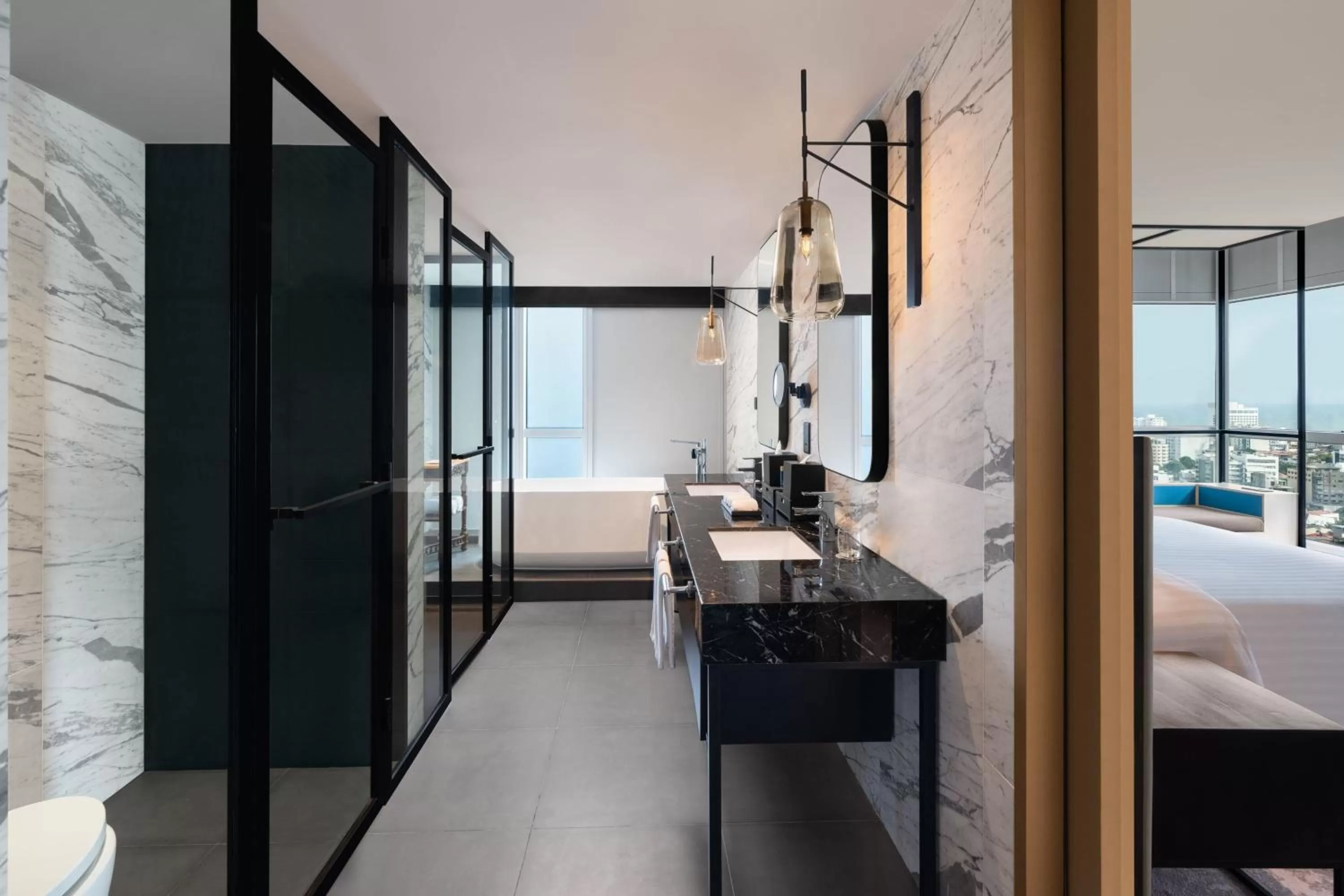 Photo of the whole room, Bed in Courtyard by Marriott Colombo