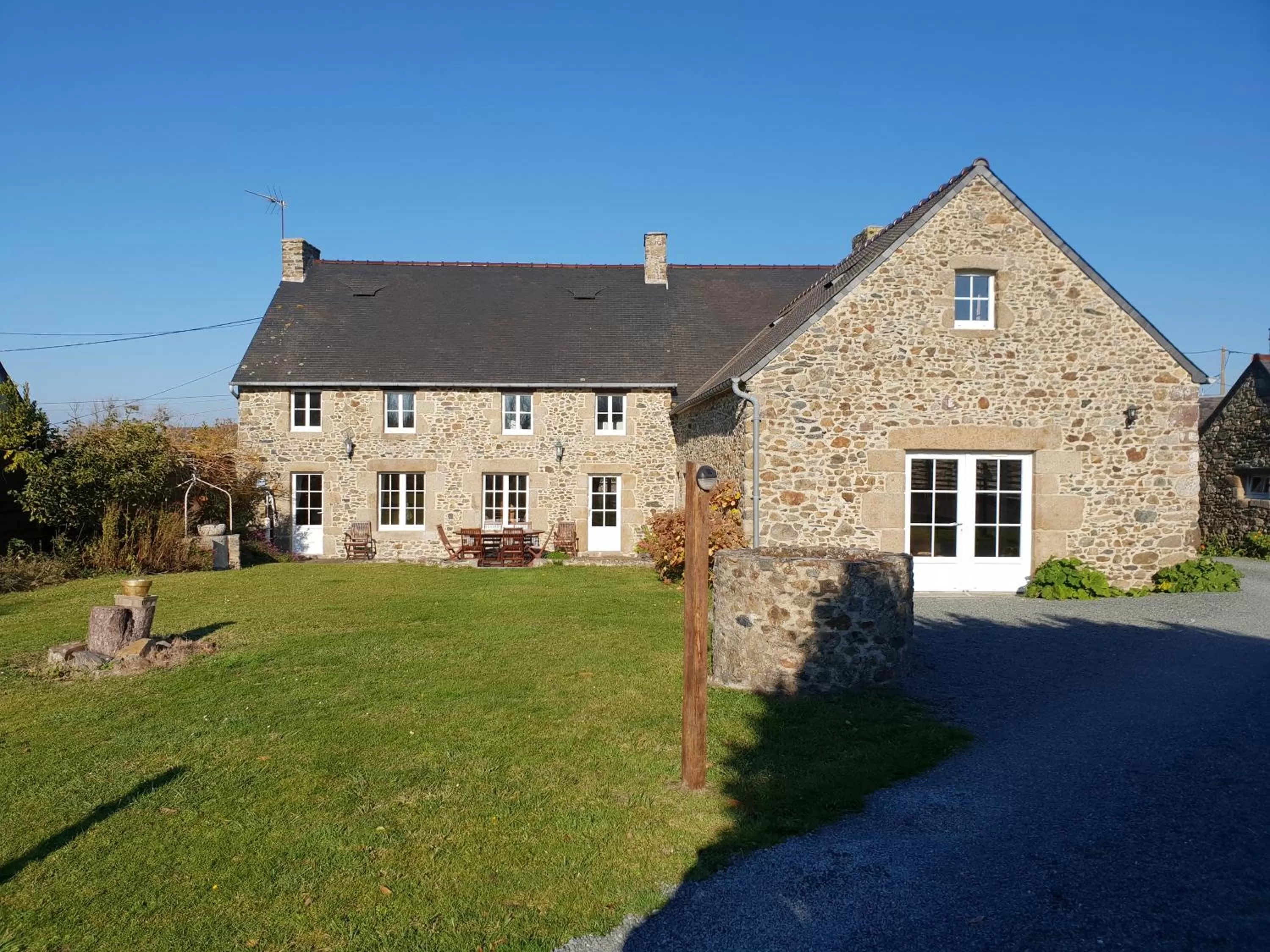 Property building in lesroses1680