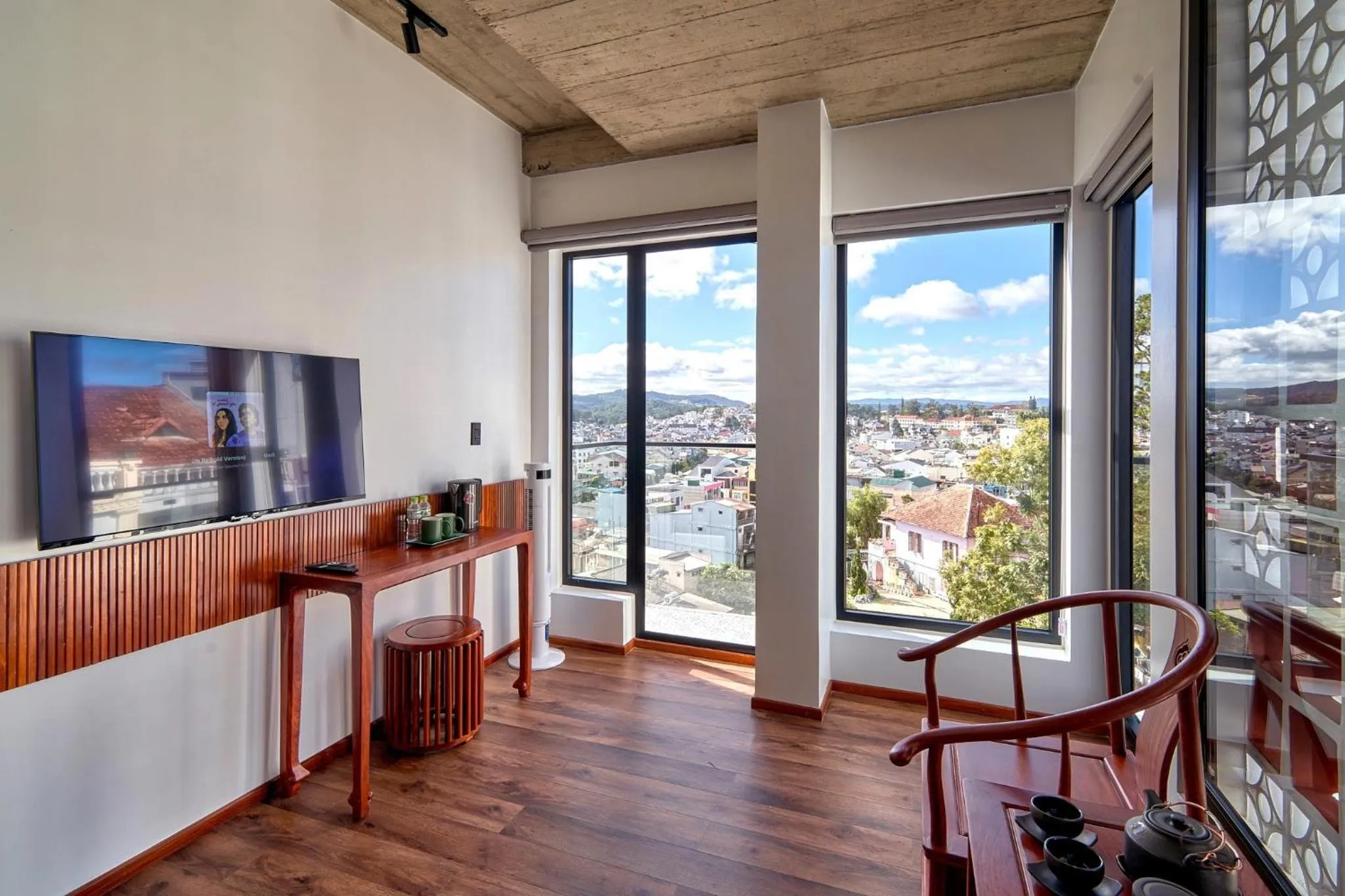 King Room with Mountain View in Pi Boutique Hotel