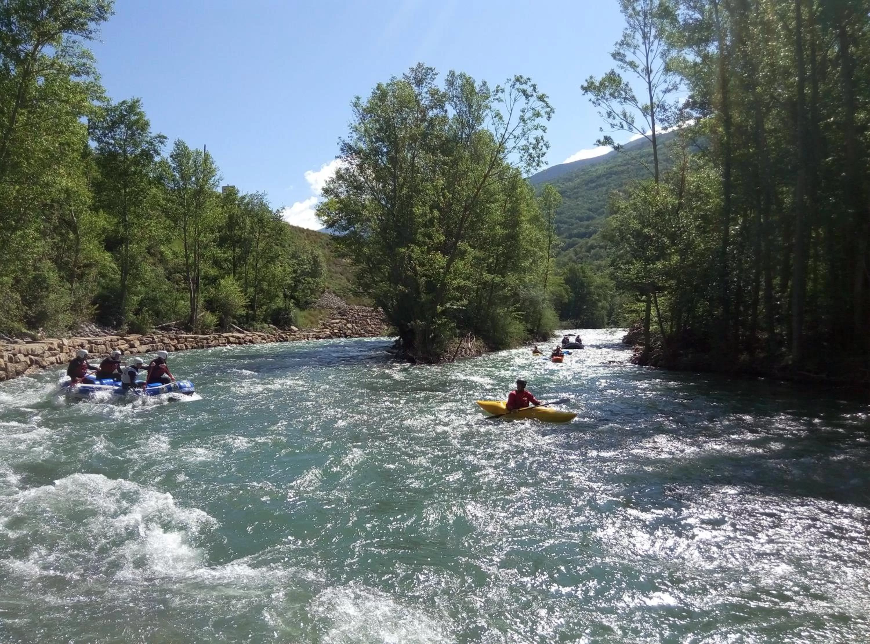Canoeing in Pey Resort