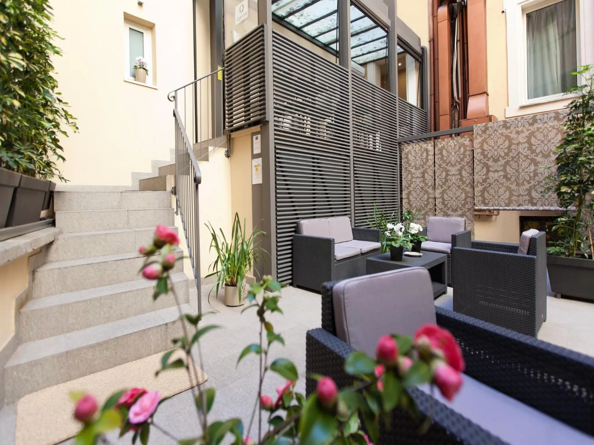 Patio in Quirinale Luxury Rooms