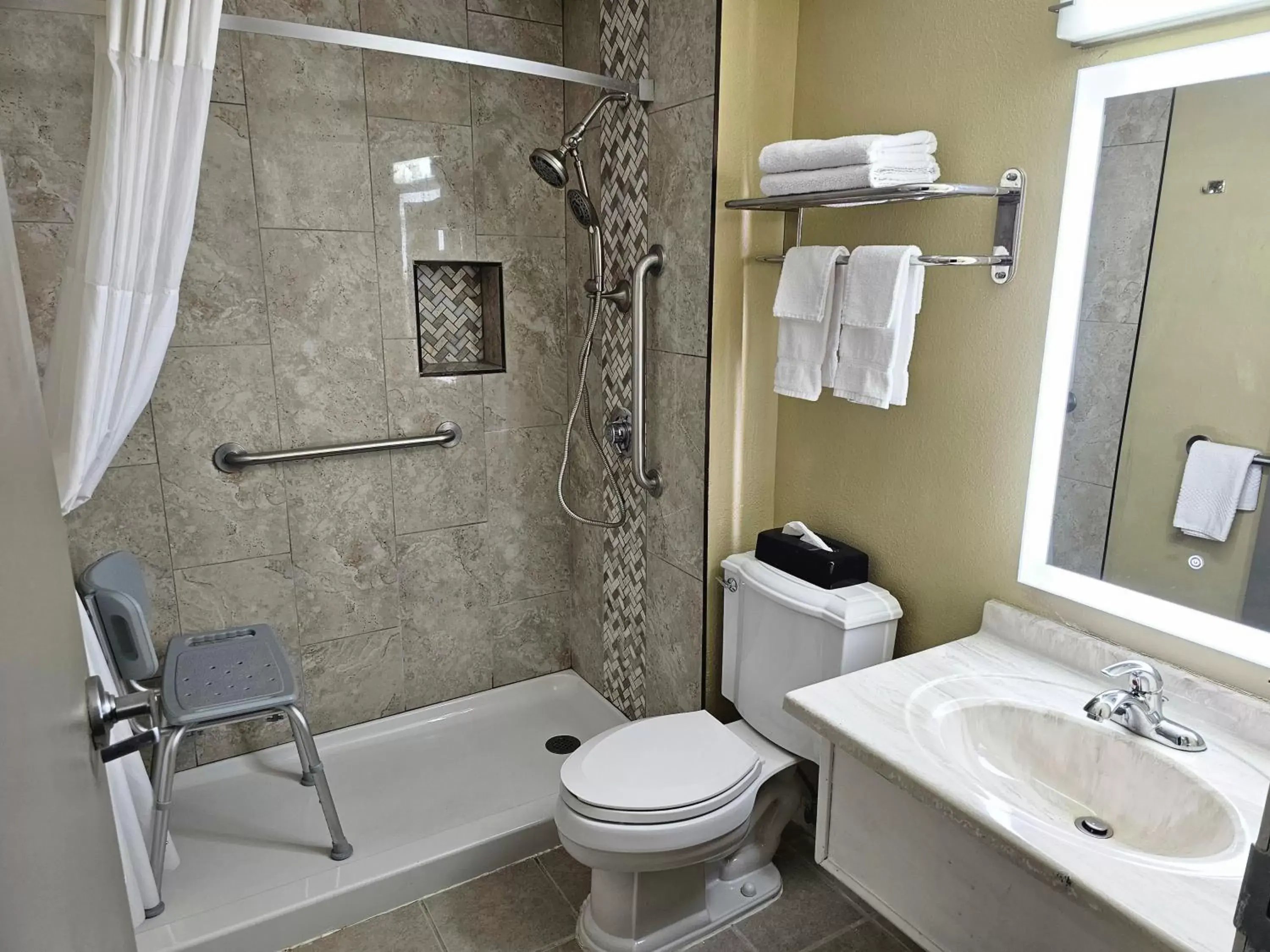 Bathroom in Red Lion Inn and Suites Liberty