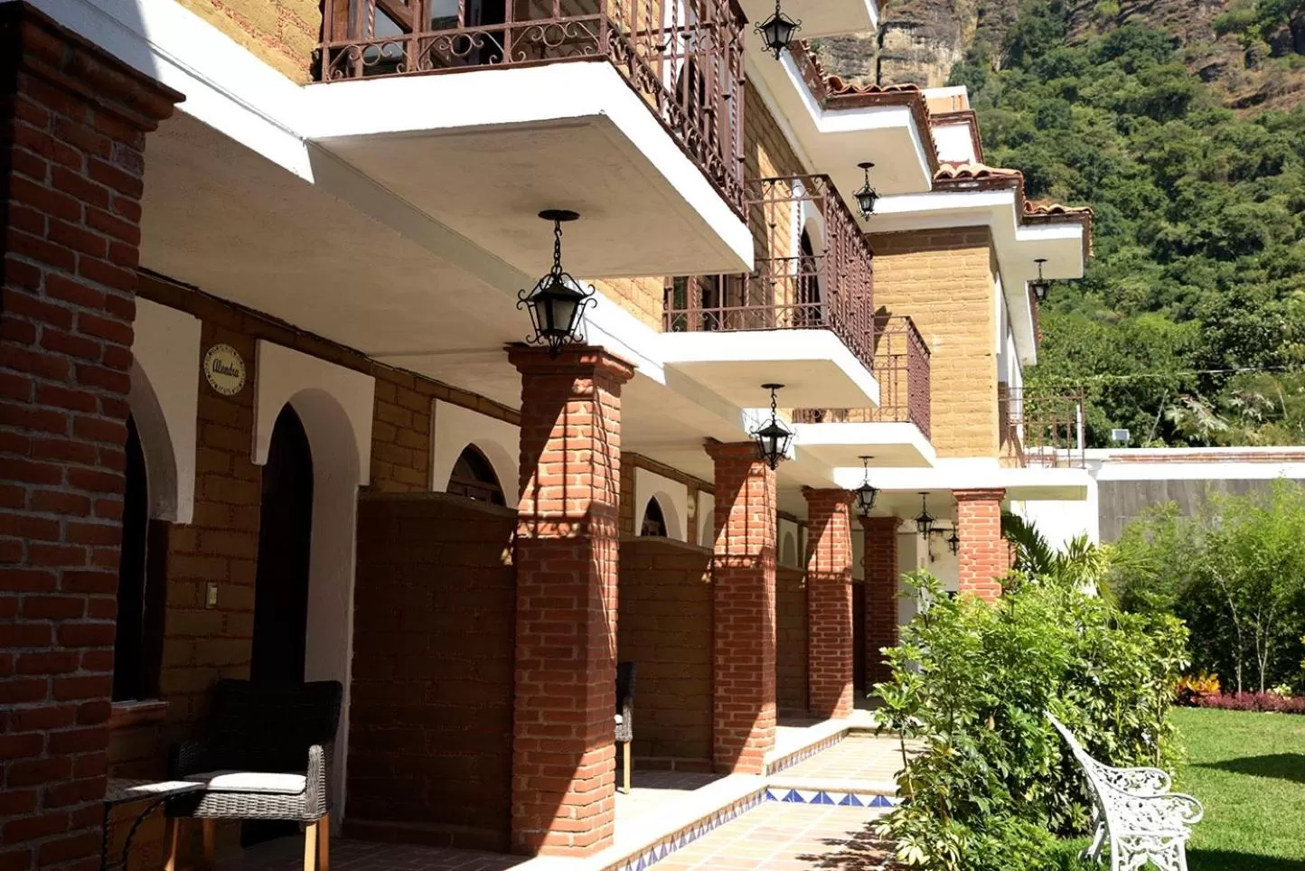 Quadruple Room with Garden View in Hotel Hacienda Ventana del Cielo