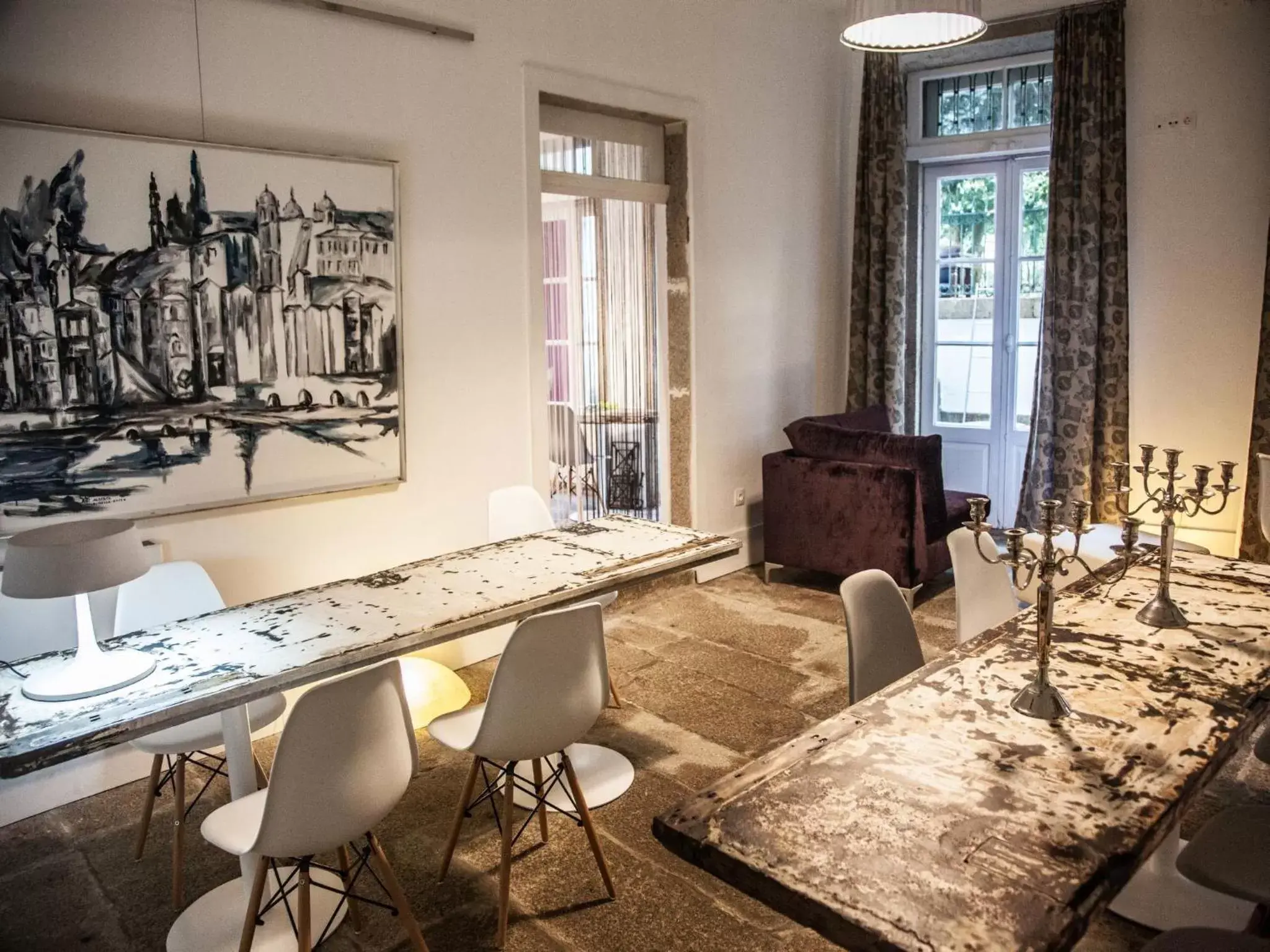 Restaurant/places to eat, Dining Area in Oporto Loft