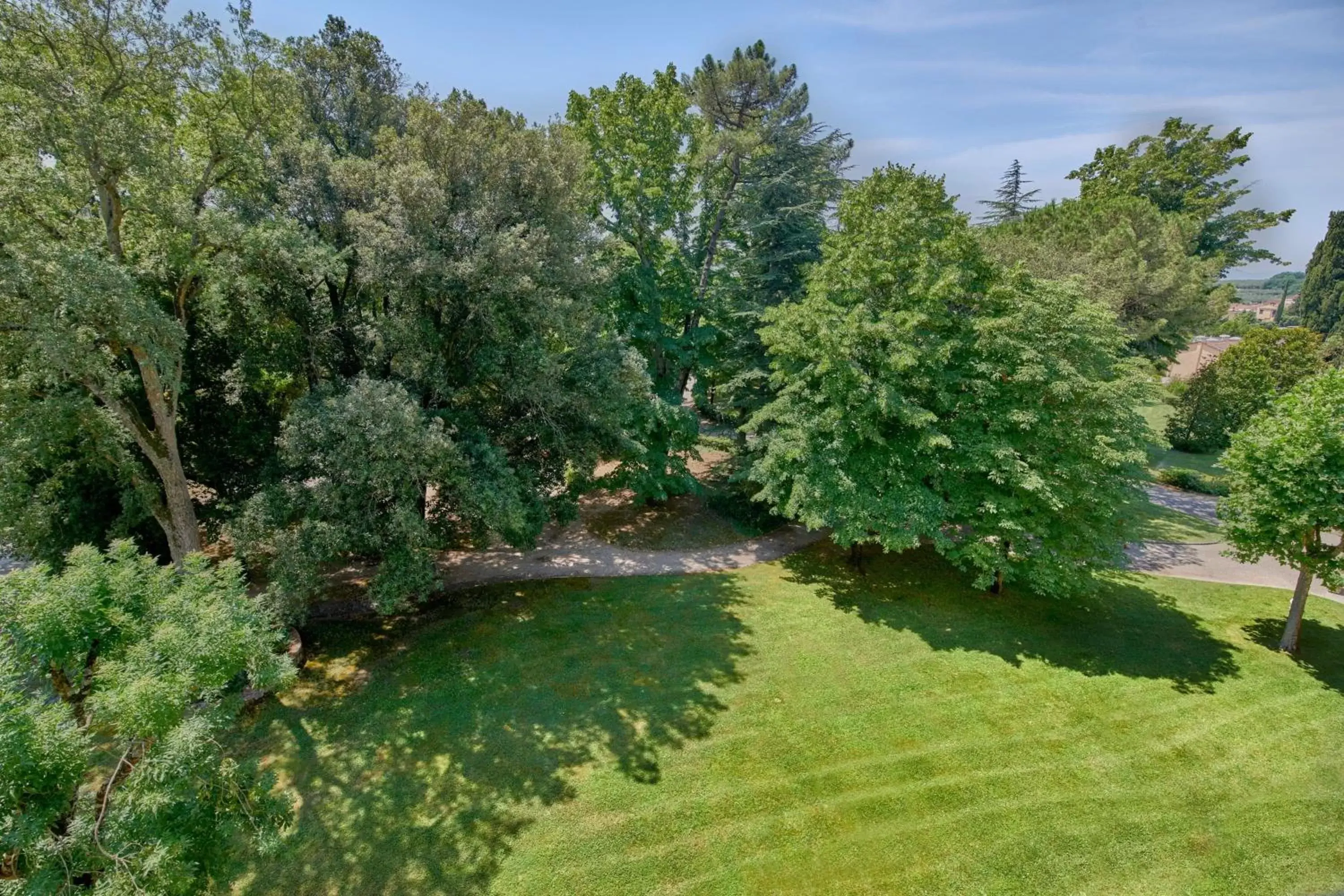 Photo of the whole room, Bird's-eye View in Grotta Giusti Thermal Spa Resort Tuscany, Autograph Collection