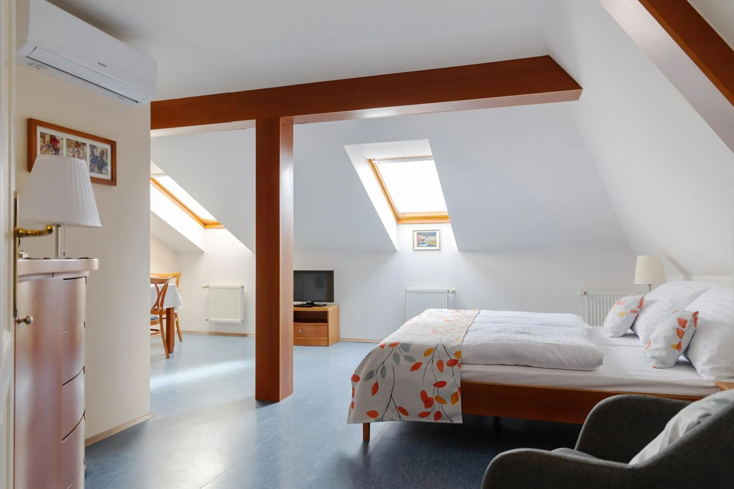 Bedroom, Bed in Sibelius Apartments