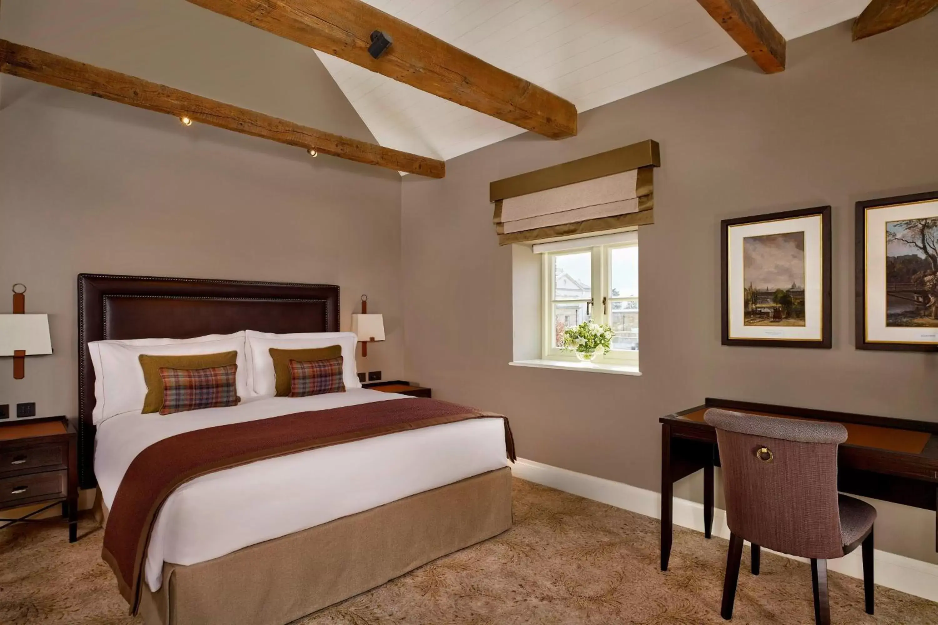 Photo of the whole room, Bed in The Langley, a Luxury Collection Hotel, Buckinghamshire