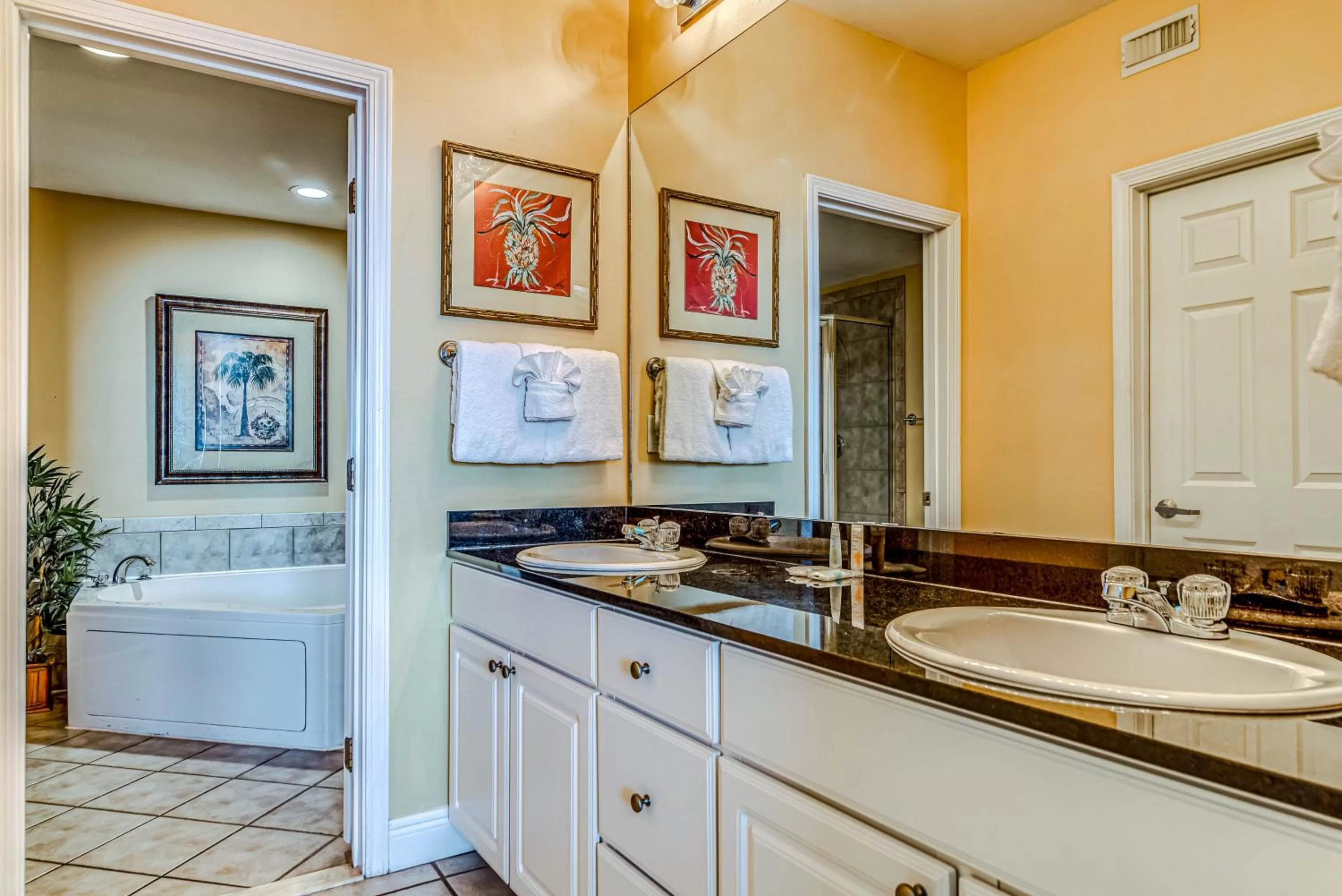 Bathroom in San Carlos #1208