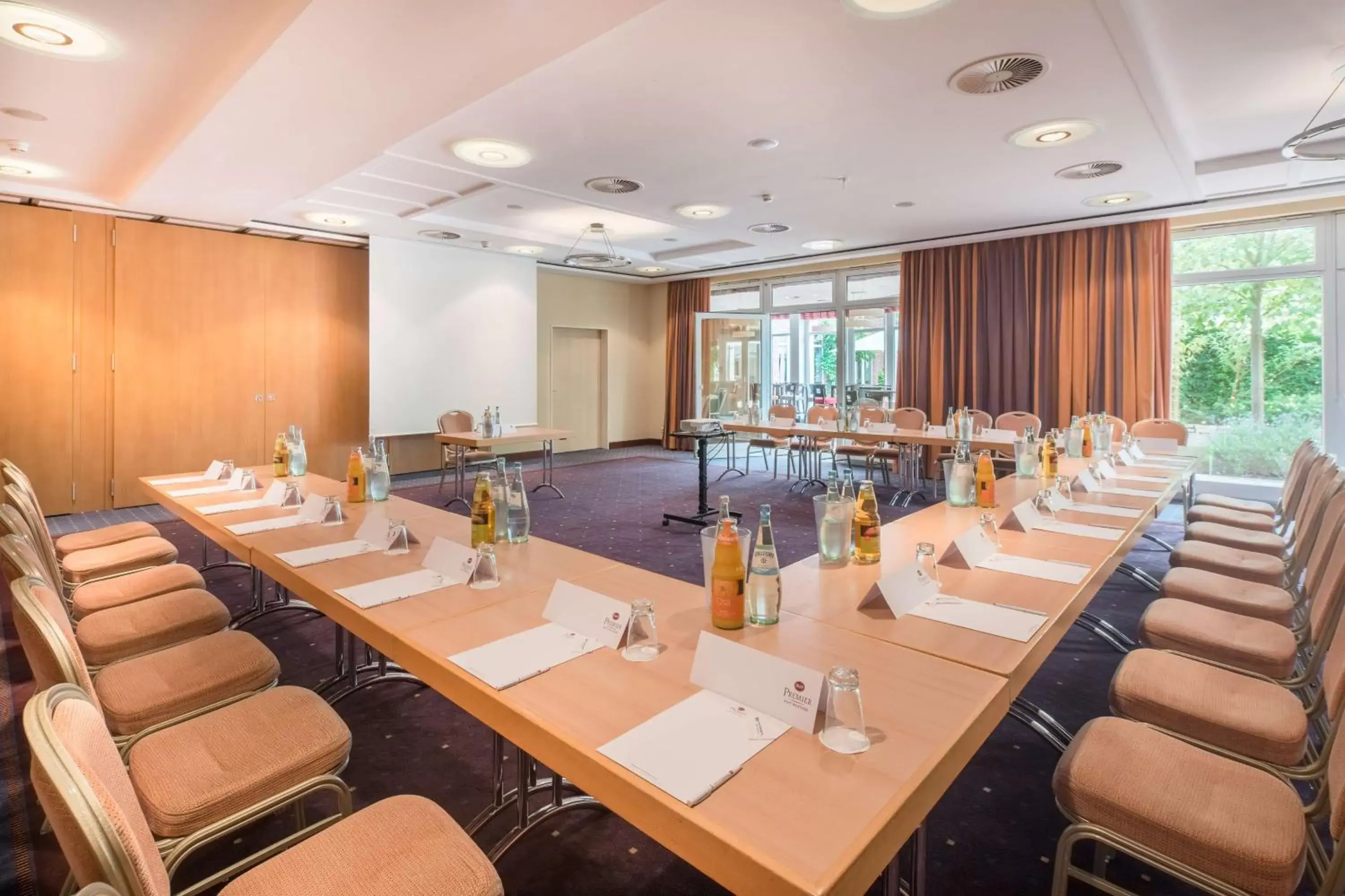 Meeting/conference room in Best Western Premier Castanea Resort Hotel